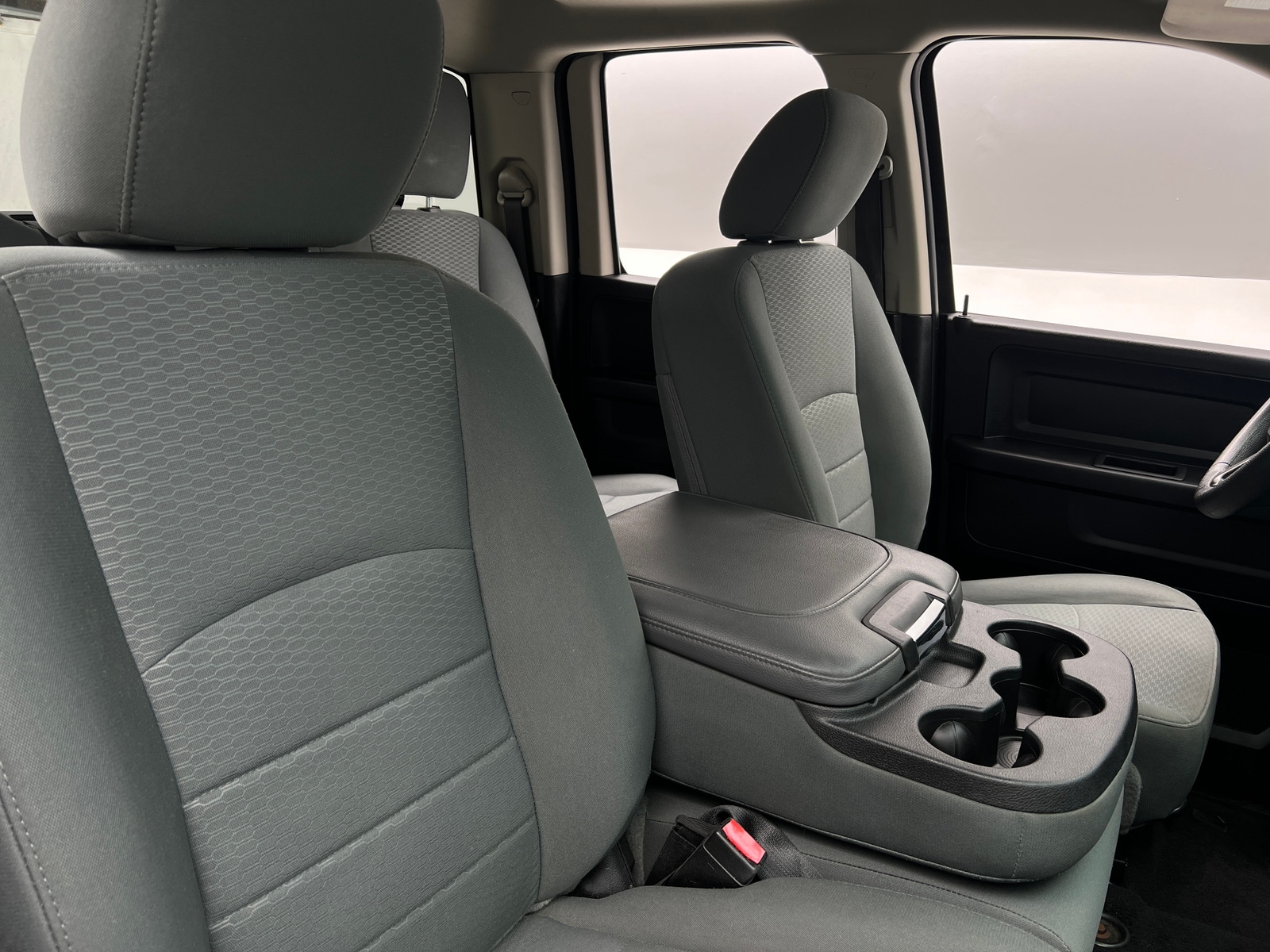 Thumbnail: 2019 RAM 1500 Classic - 2