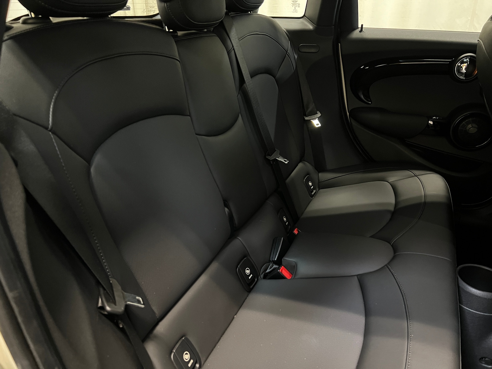 Thumbnail: 2019 MINI Cooper Hardtop - 5