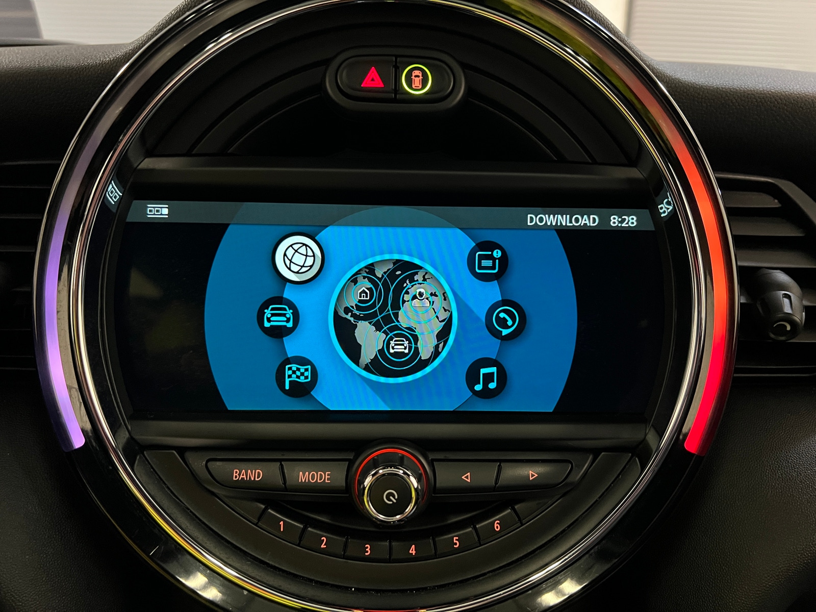 Thumbnail: 2019 MINI Cooper Hardtop - 3