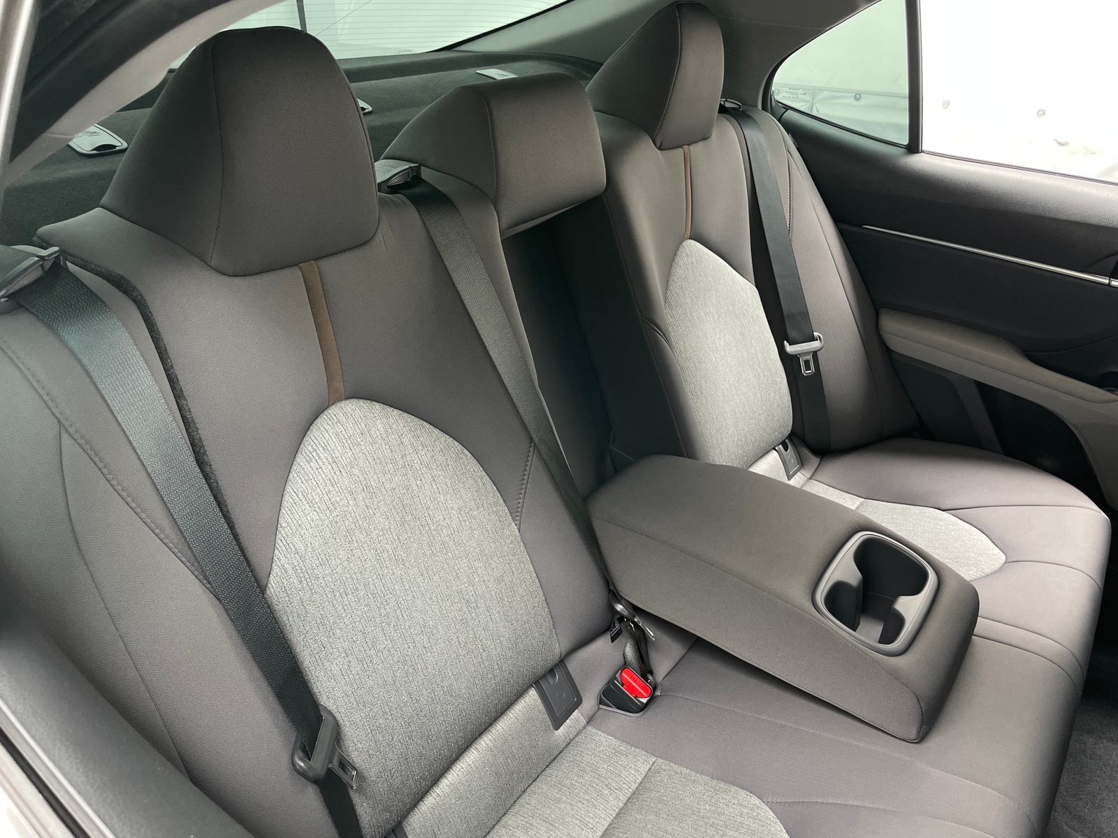 Thumbnail: 2020 Toyota Camry - 6