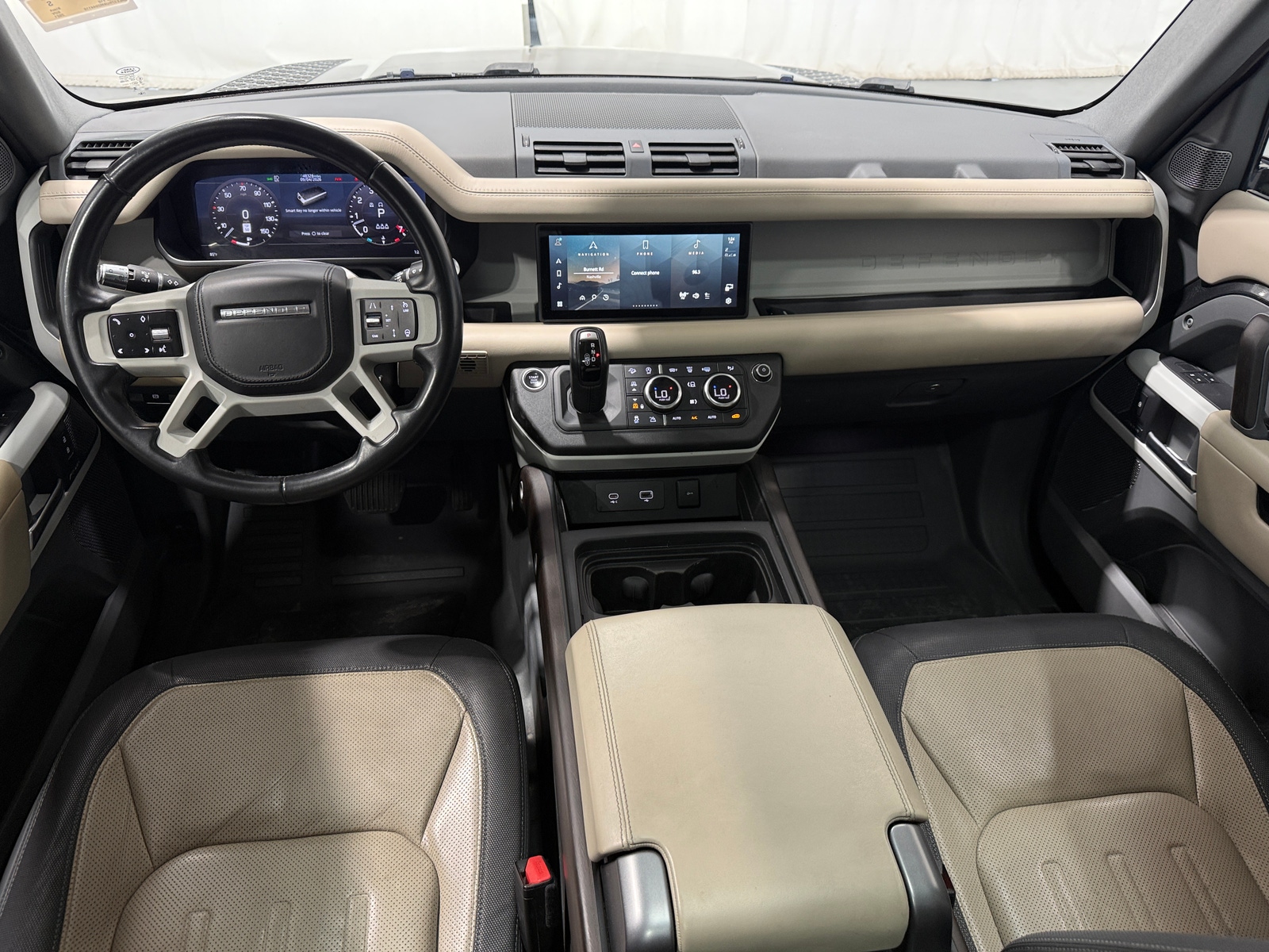 Thumbnail: 2021 Land Rover Defender - 3
