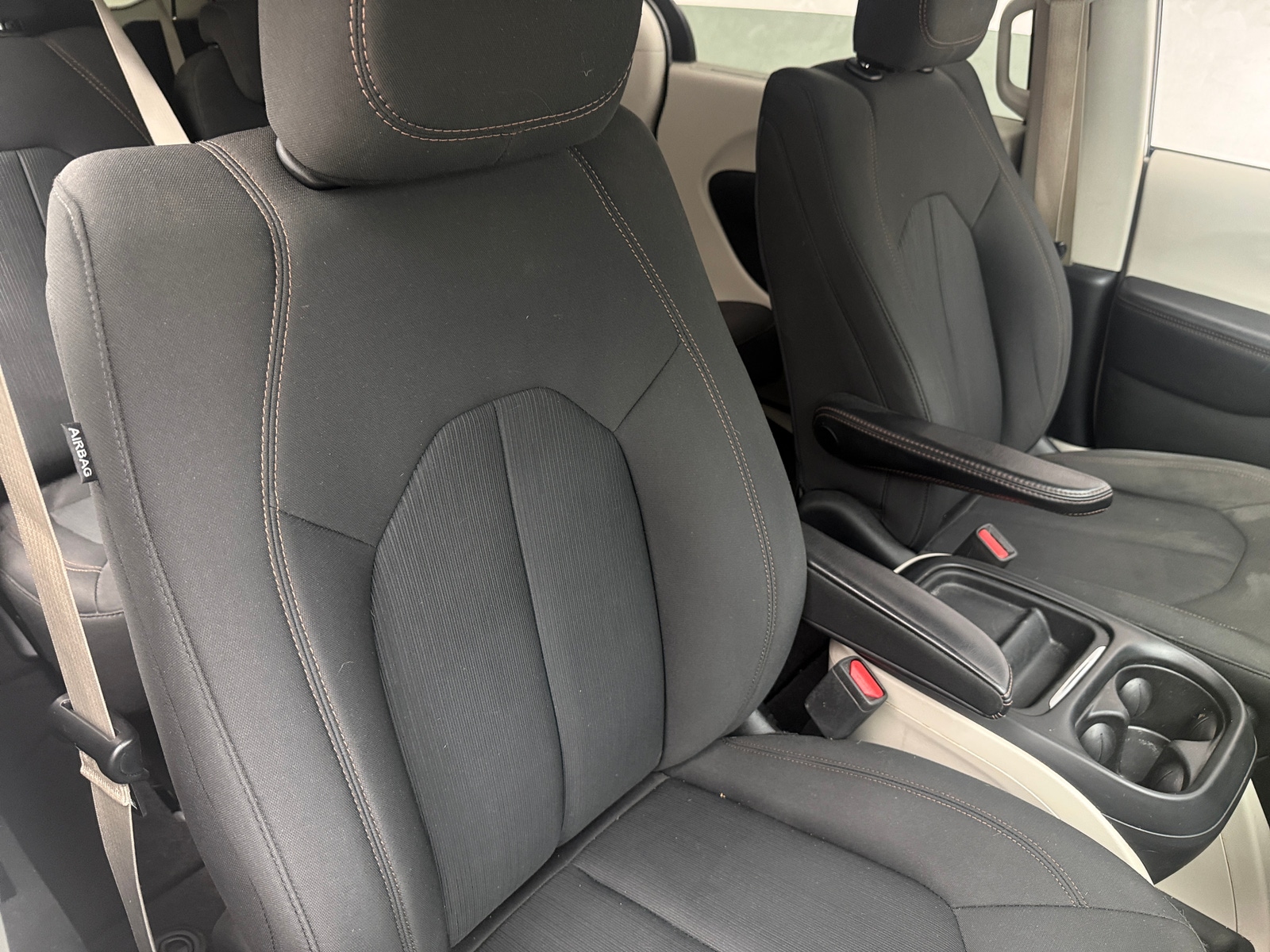 Thumbnail: 2018 Chrysler Pacifica - 2