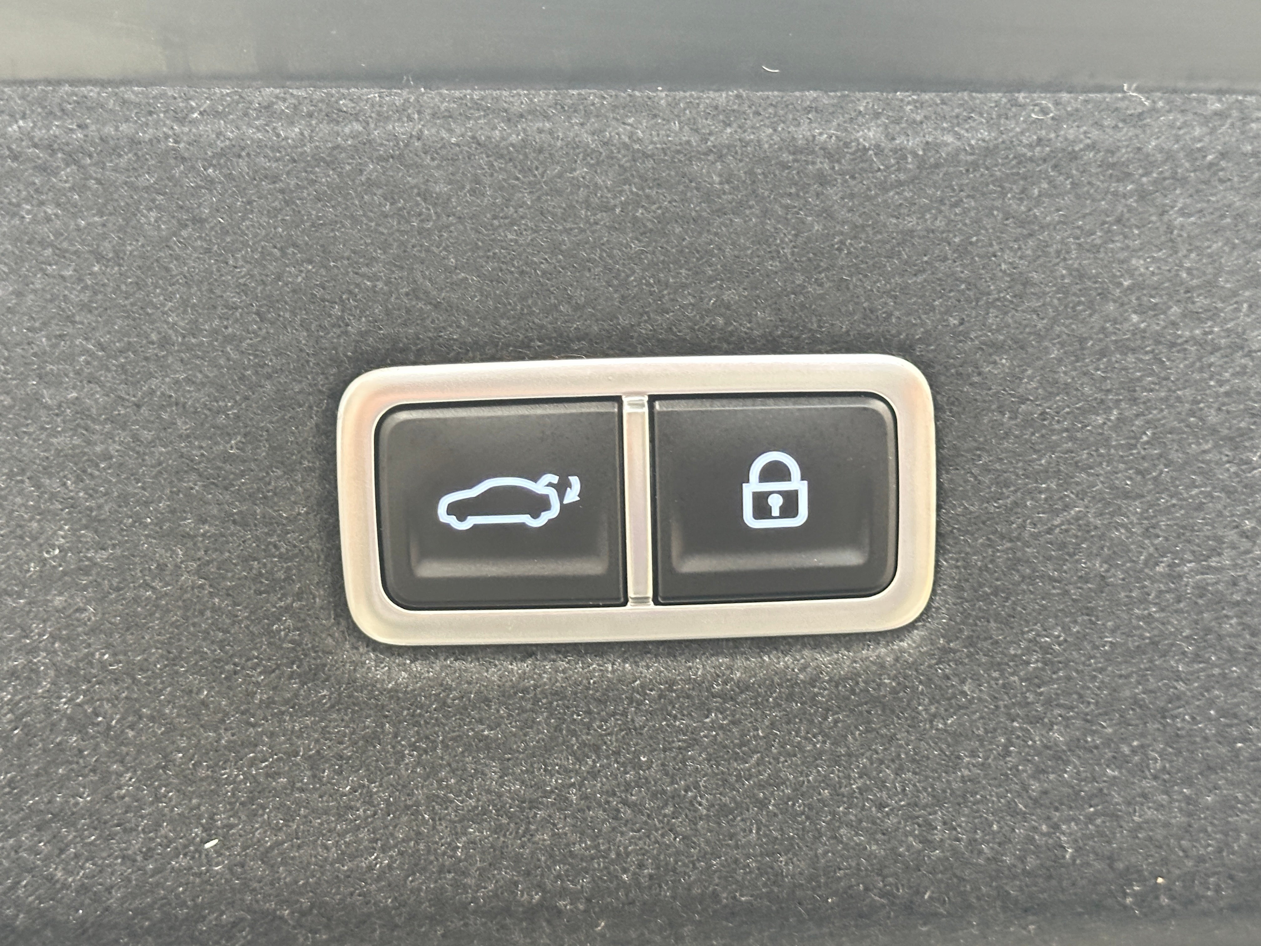 Used 2023 Hyundai IONIQ 6 SEL with VIN KMHM34AA0PA037721 for sale in Oak Creek, WI