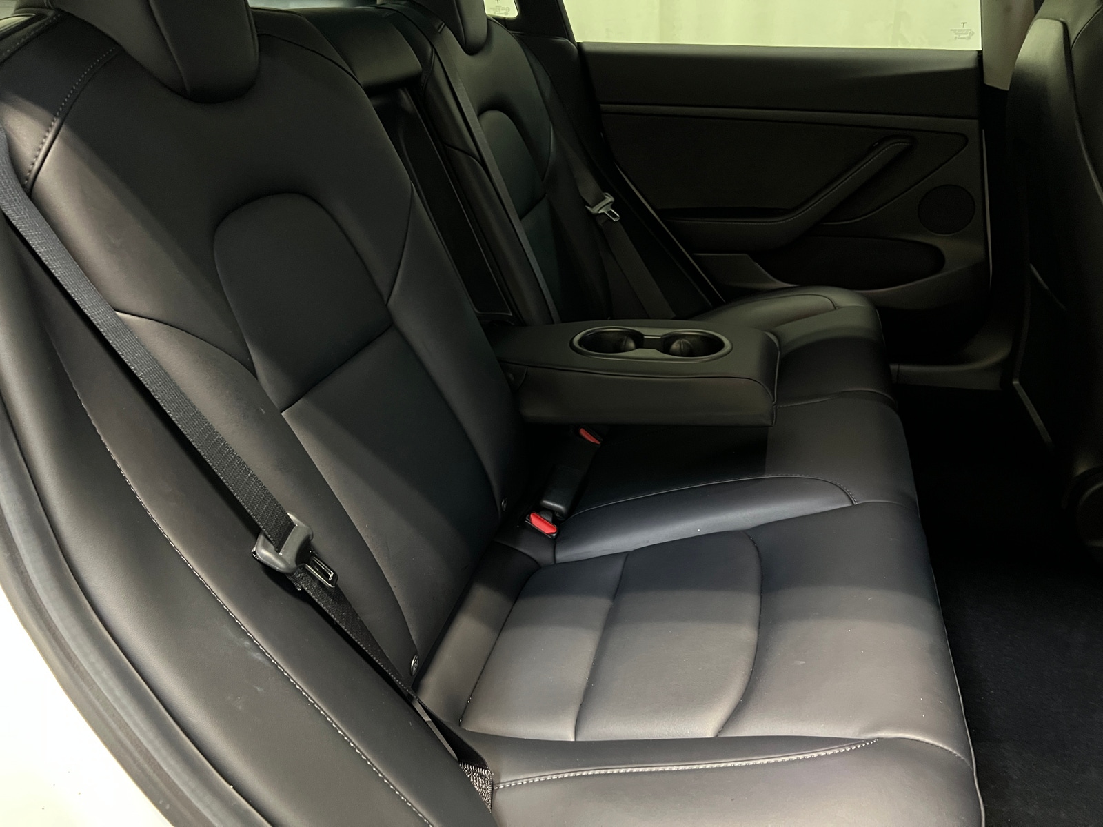 Thumbnail: 2022 Tesla Model 3 - 5