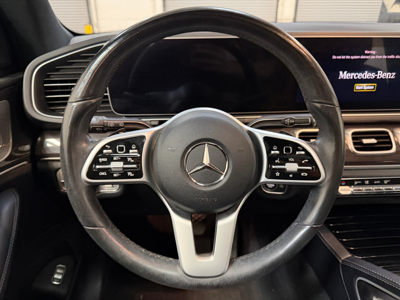 Thumbnail: 2020 Mercedes-Benz GLE - 4