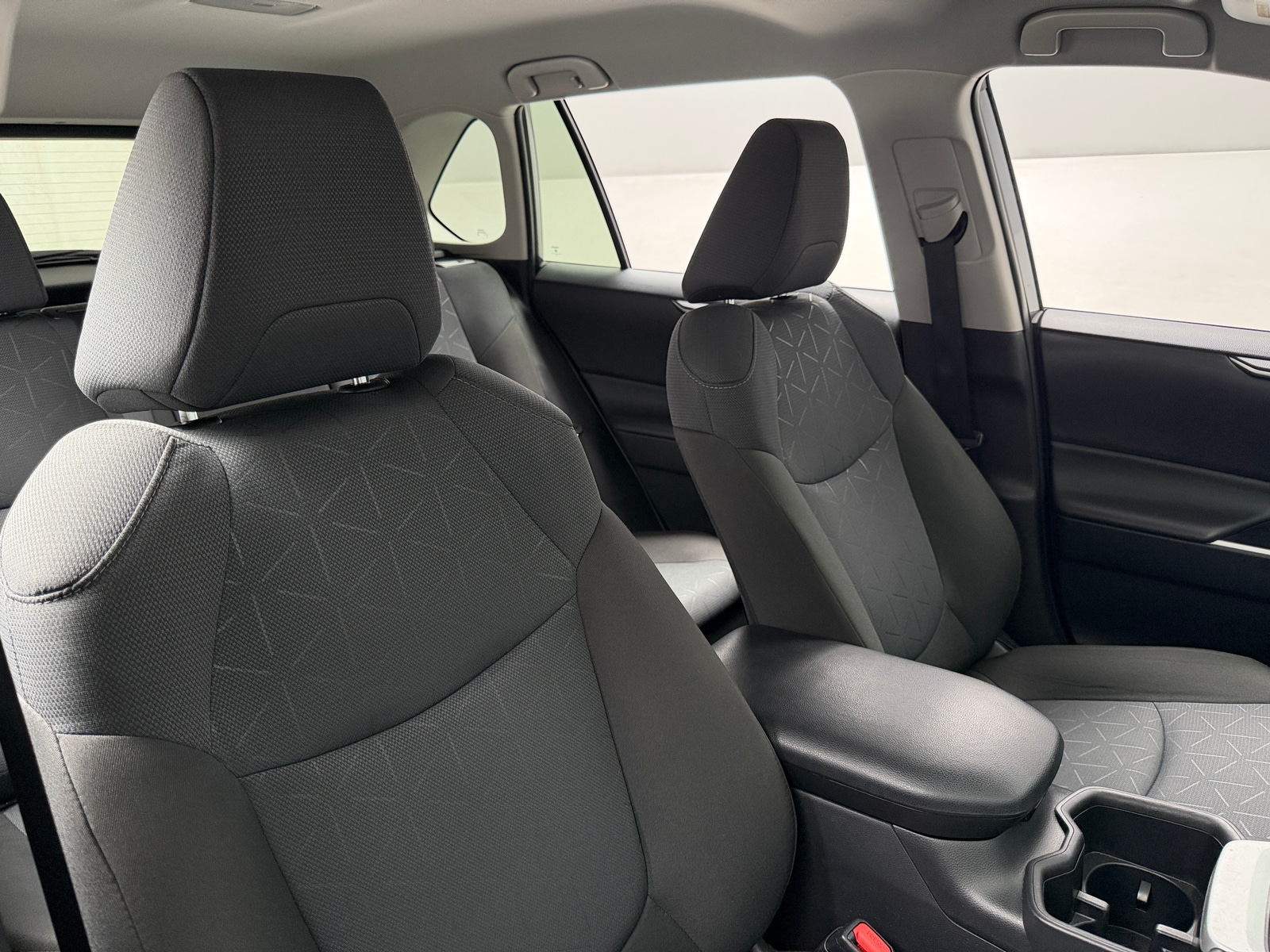 Thumbnail: 2025 Toyota RAV4 - 2