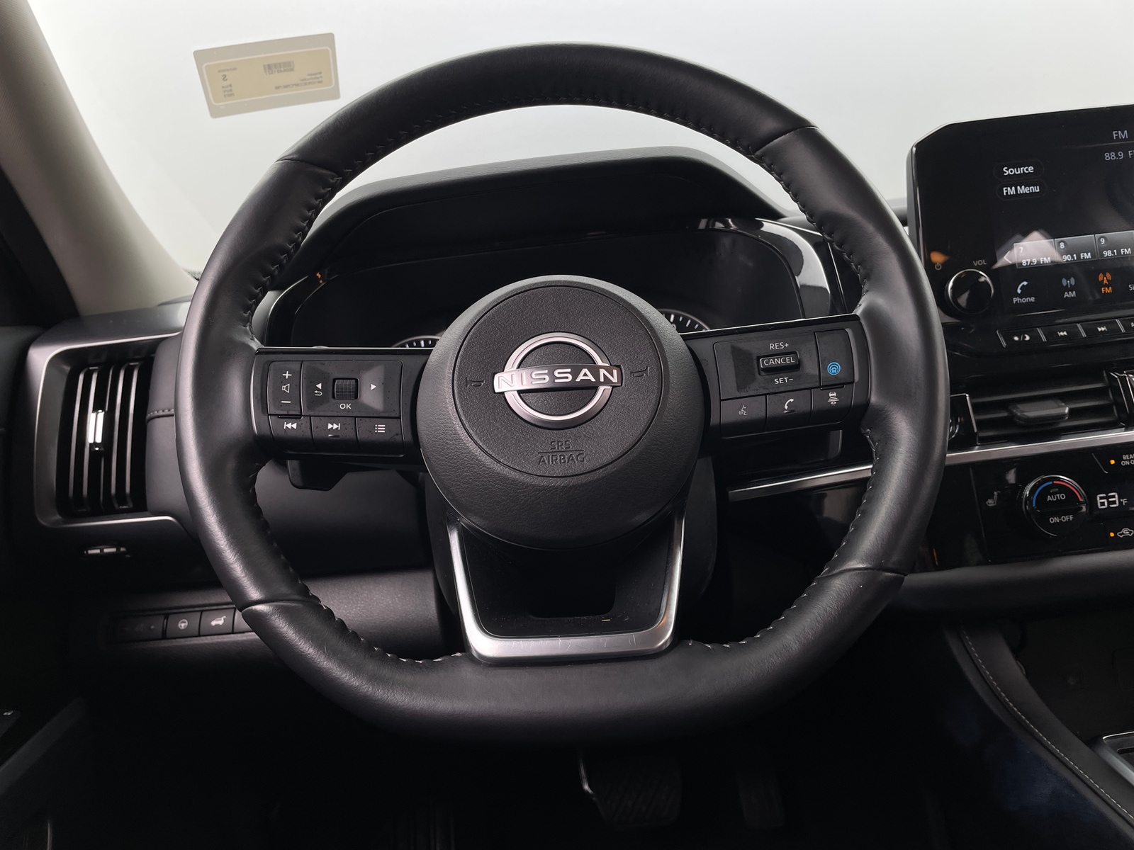 Thumbnail: 2023 Nissan Pathfinder - 4