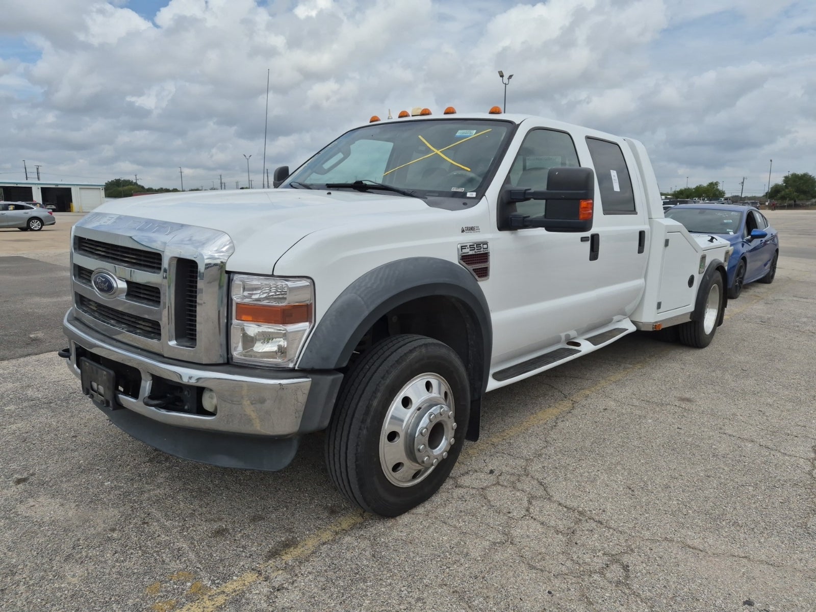 2008 Ford Super Duty F-550 DRW 4WD Crew Cab 200" WB 84" Ca Lariat
