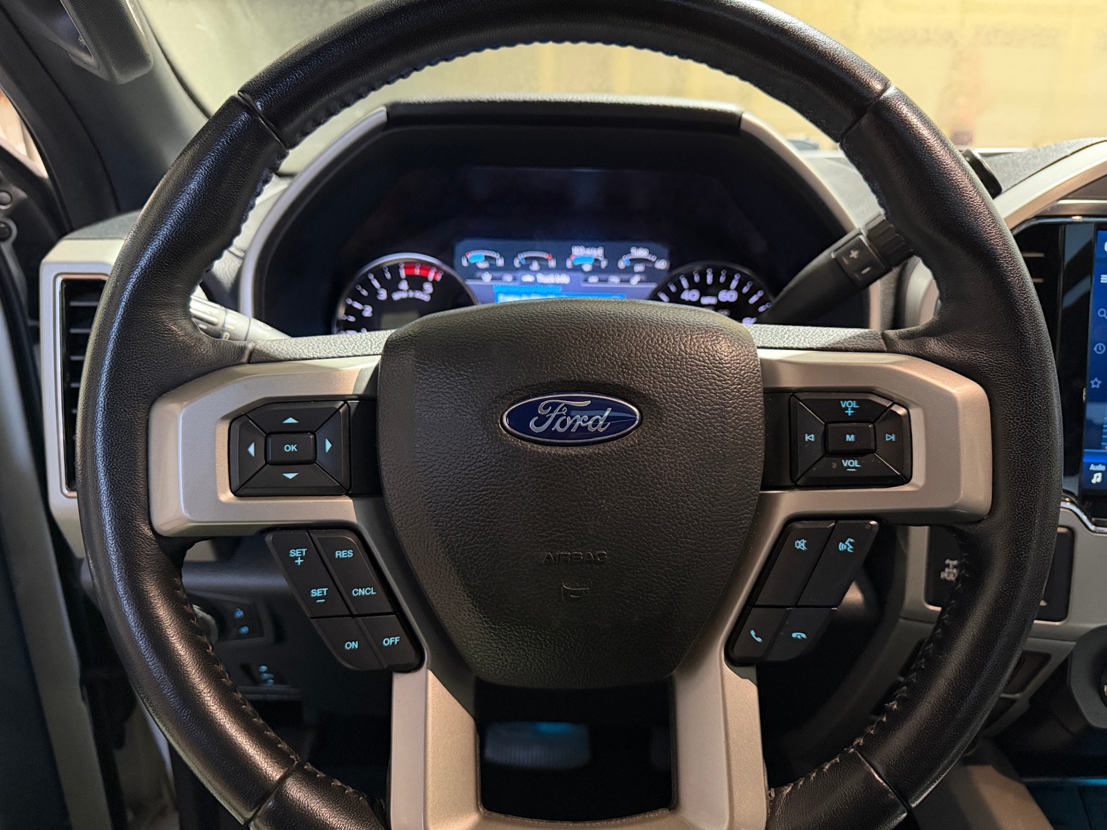 Thumbnail: 2022 Ford Econoline - 4