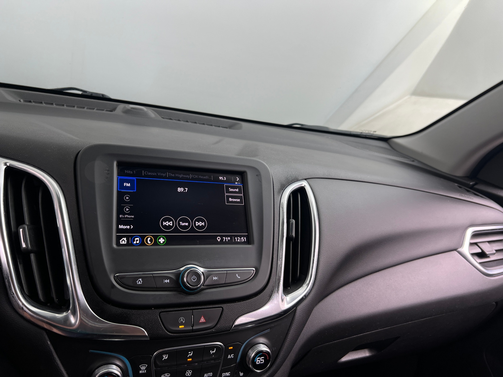 Thumbnail: 2024 Chevrolet Equinox - 4