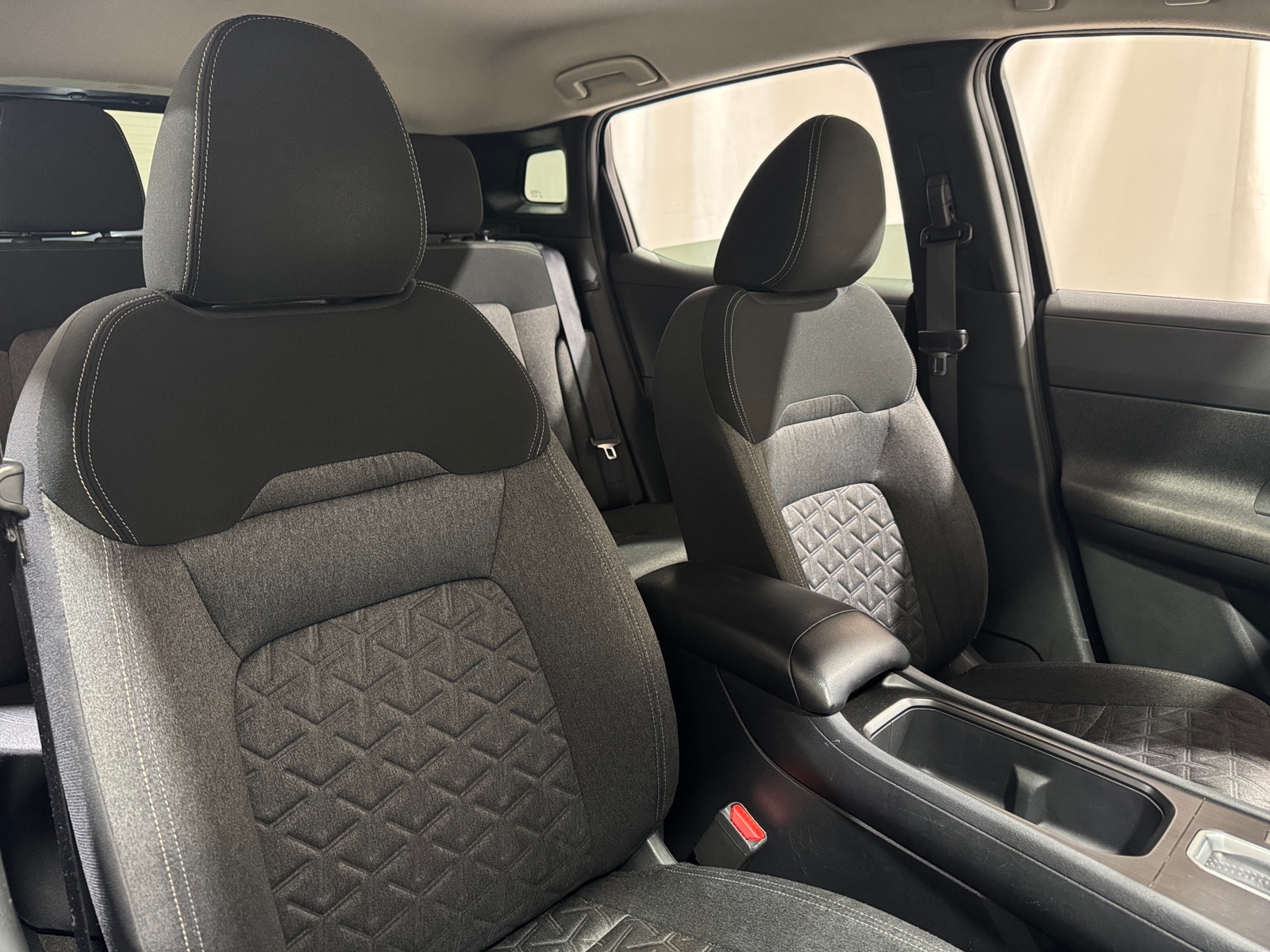 Thumbnail: 2025 Nissan Kicks - 2
