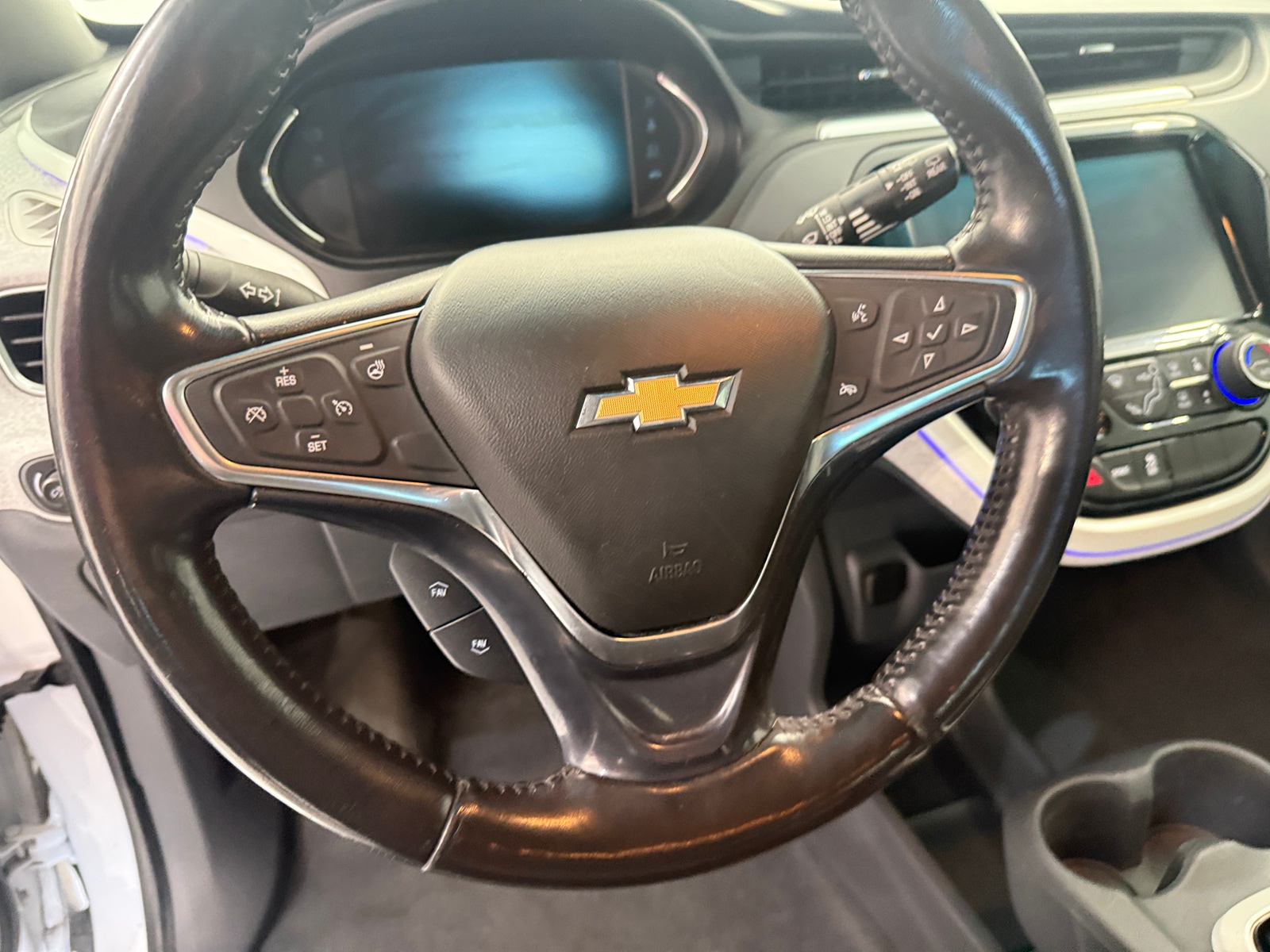 Thumbnail: 2021 Chevrolet Bolt EV - 4