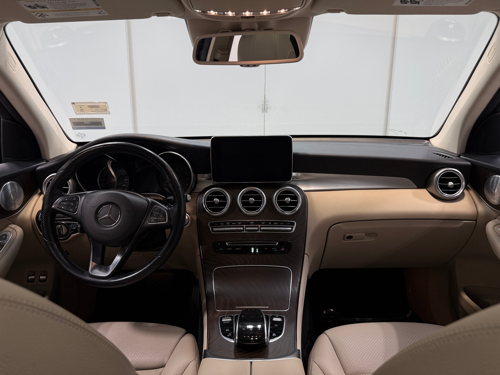 Thumbnail: 2019 Mercedes-Benz GLC - 2