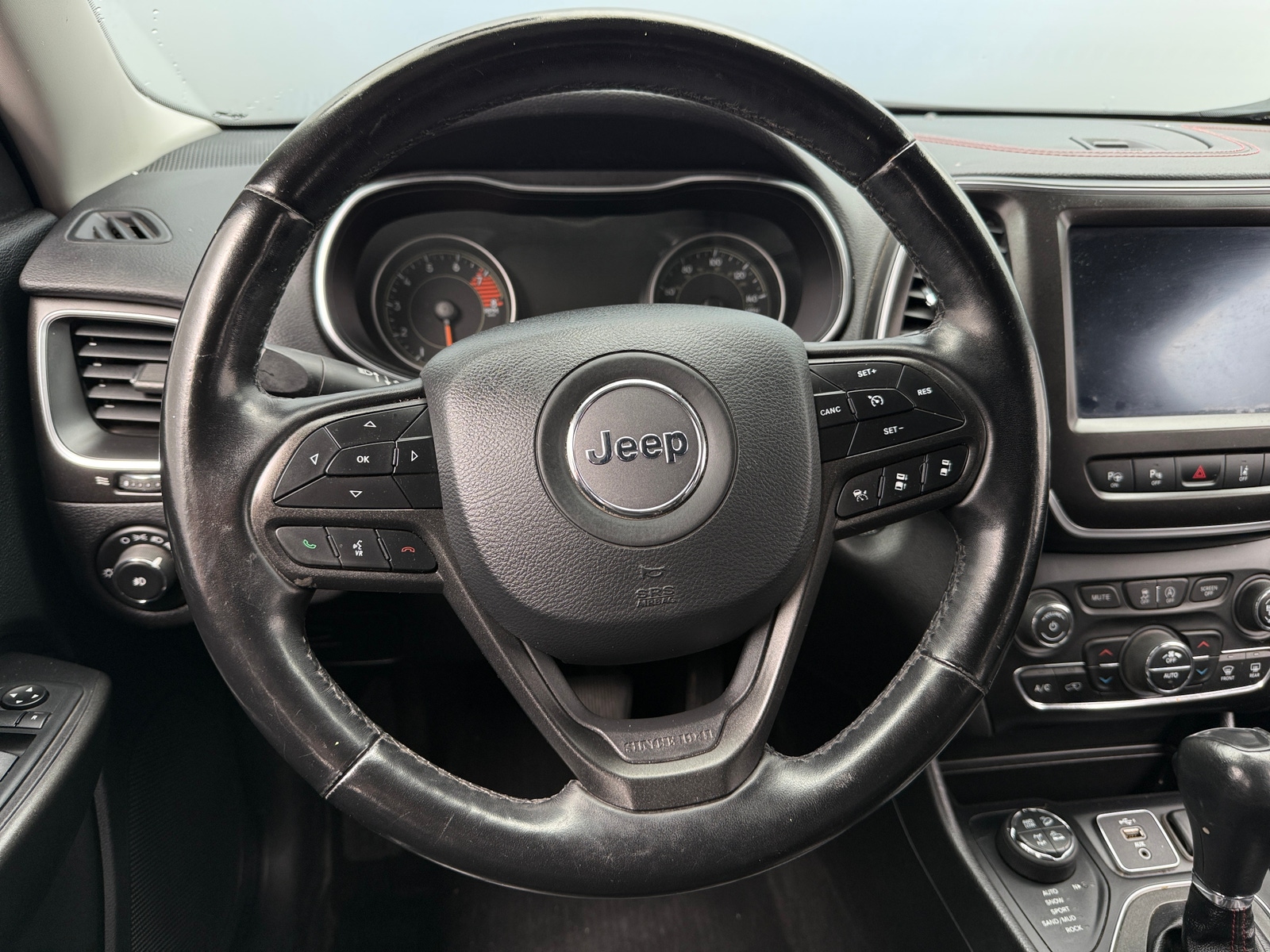 Thumbnail: 2020 Jeep Cherokee - 5