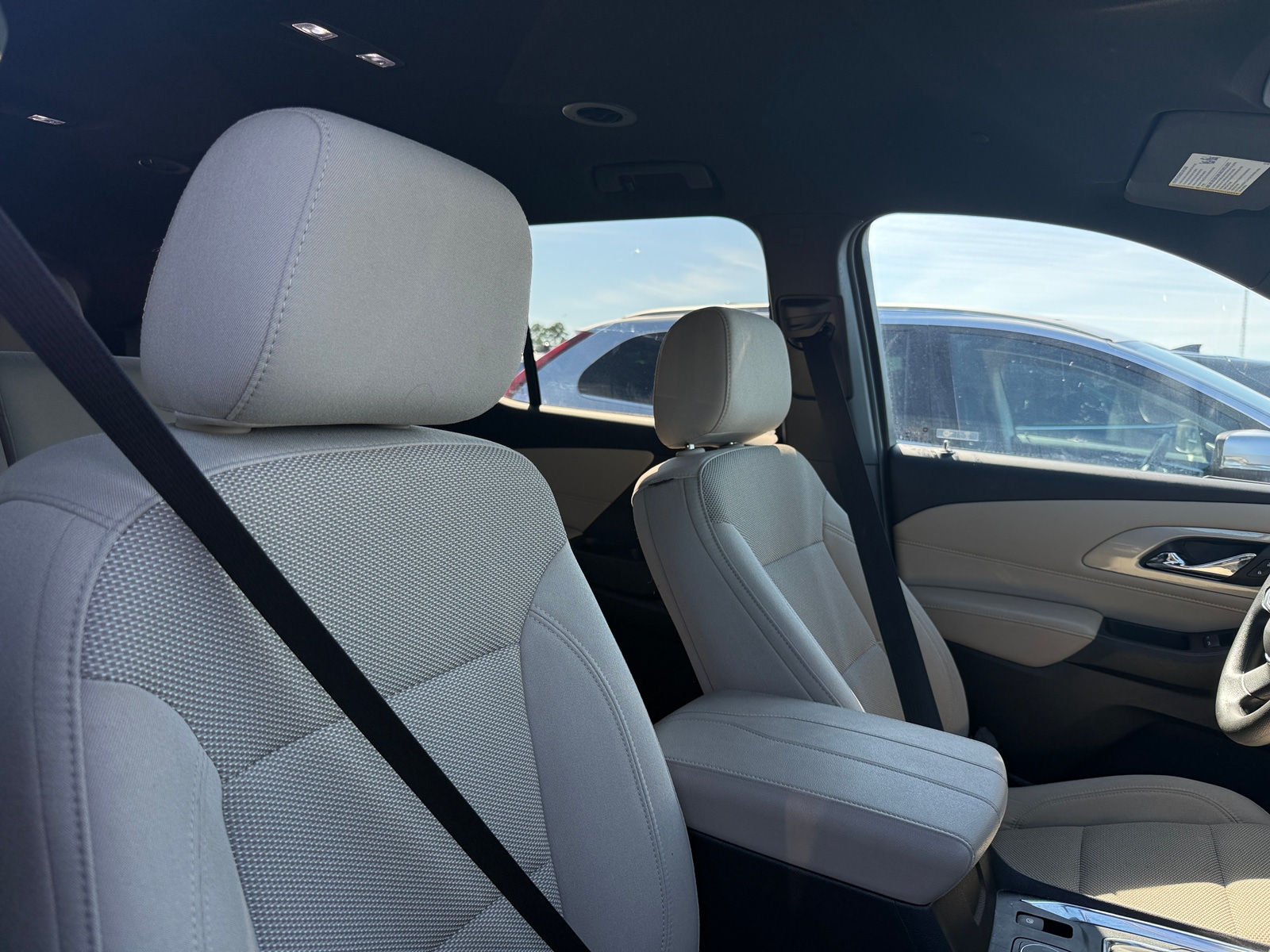 Thumbnail: 2023 Chevrolet Traverse - 2