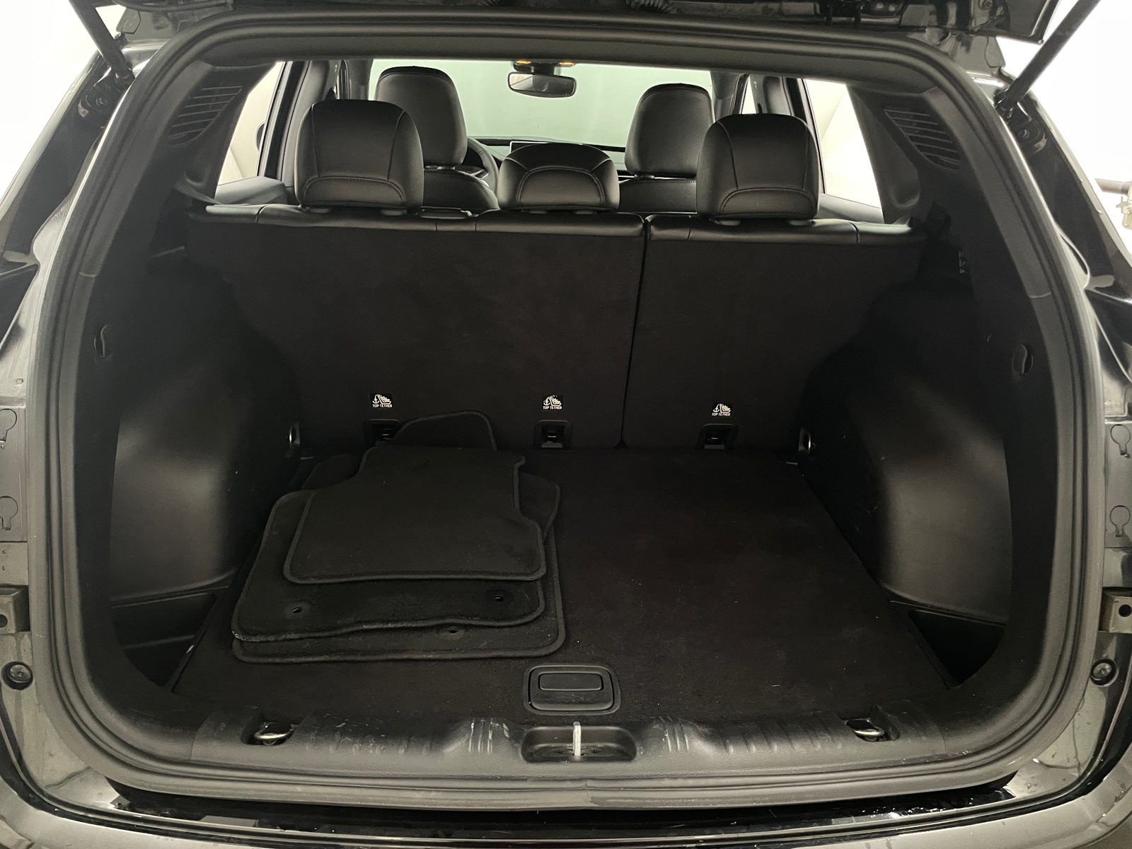 Thumbnail: 2023 Jeep Compass - 6