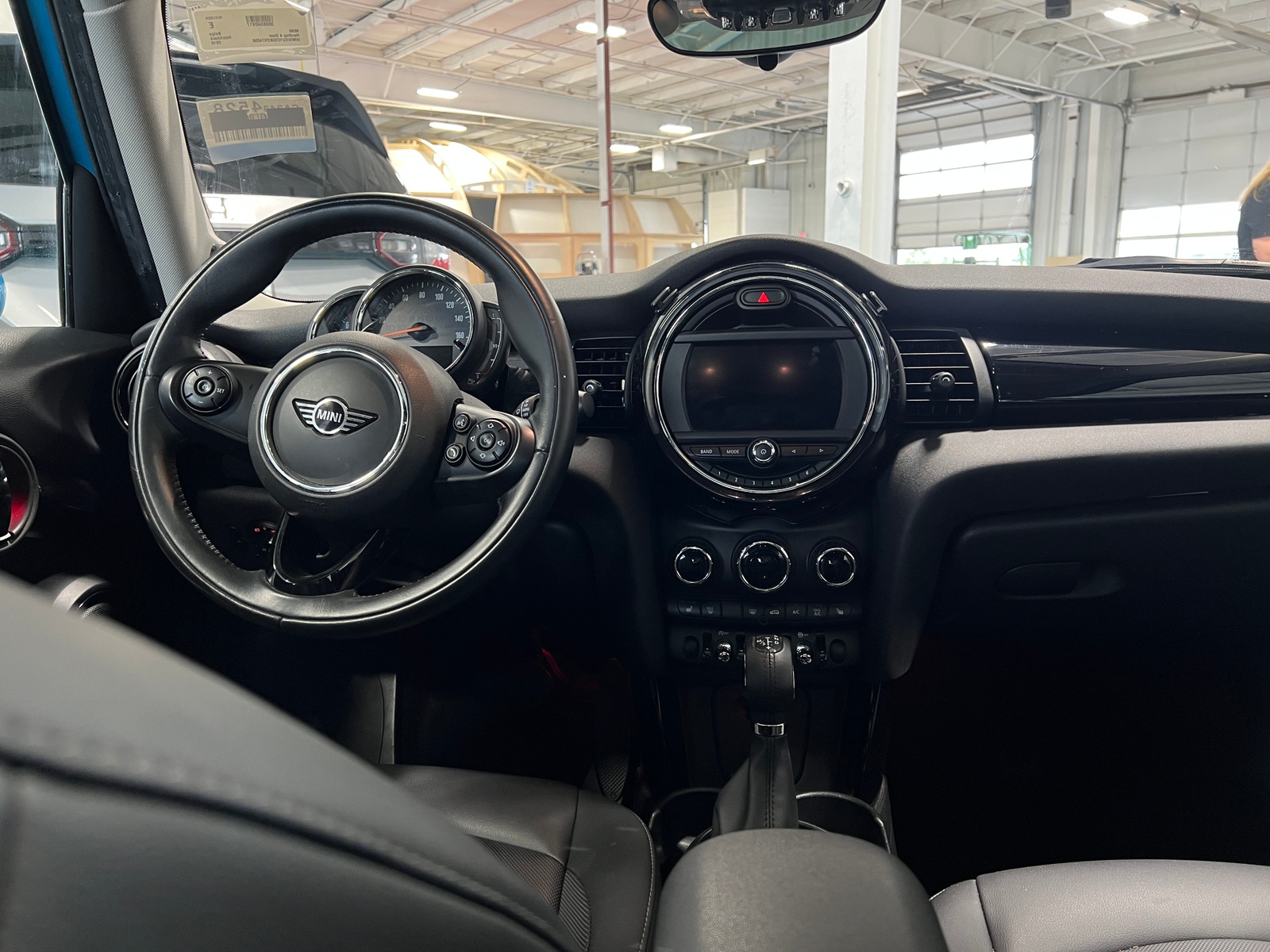 Thumbnail: 2019 MINI Cooper Hardtop - 2