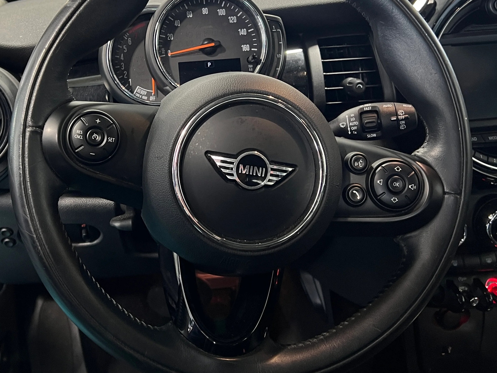 Thumbnail: 2019 MINI Cooper Hardtop - 4