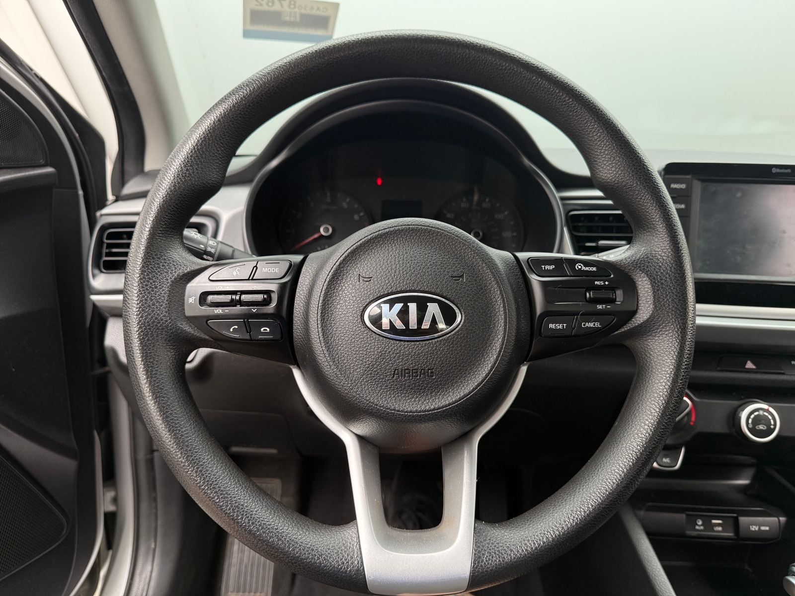 Thumbnail: 2020 Kia Rio - 5