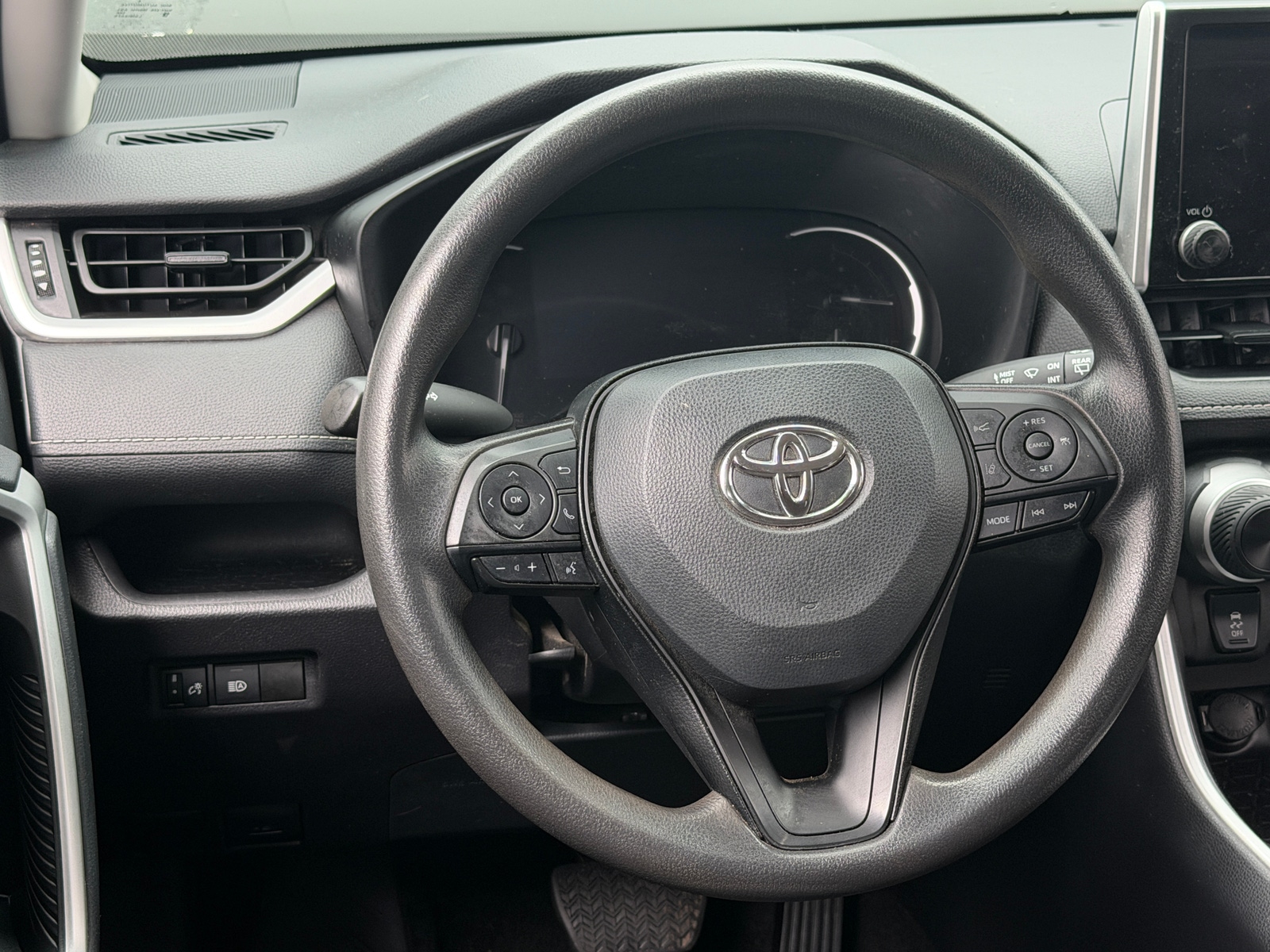 Thumbnail: 2024 Toyota RAV4 - 5