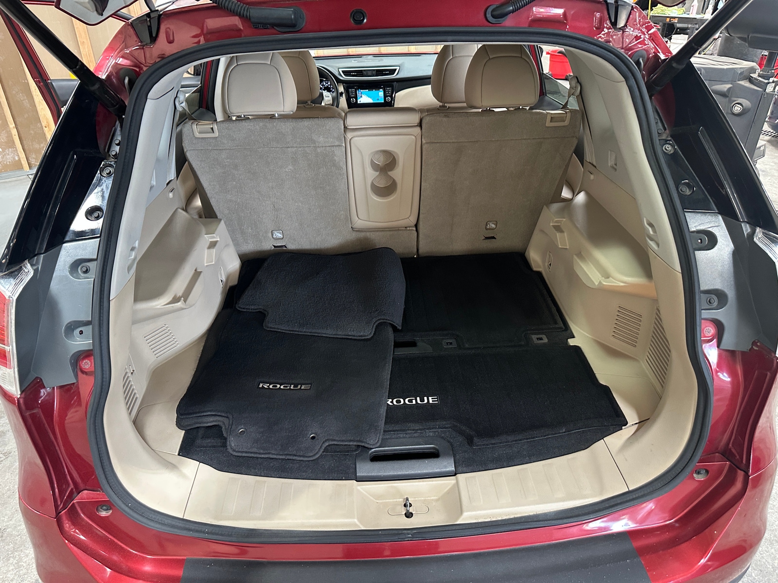 Thumbnail: 2016 Nissan Rogue - 6