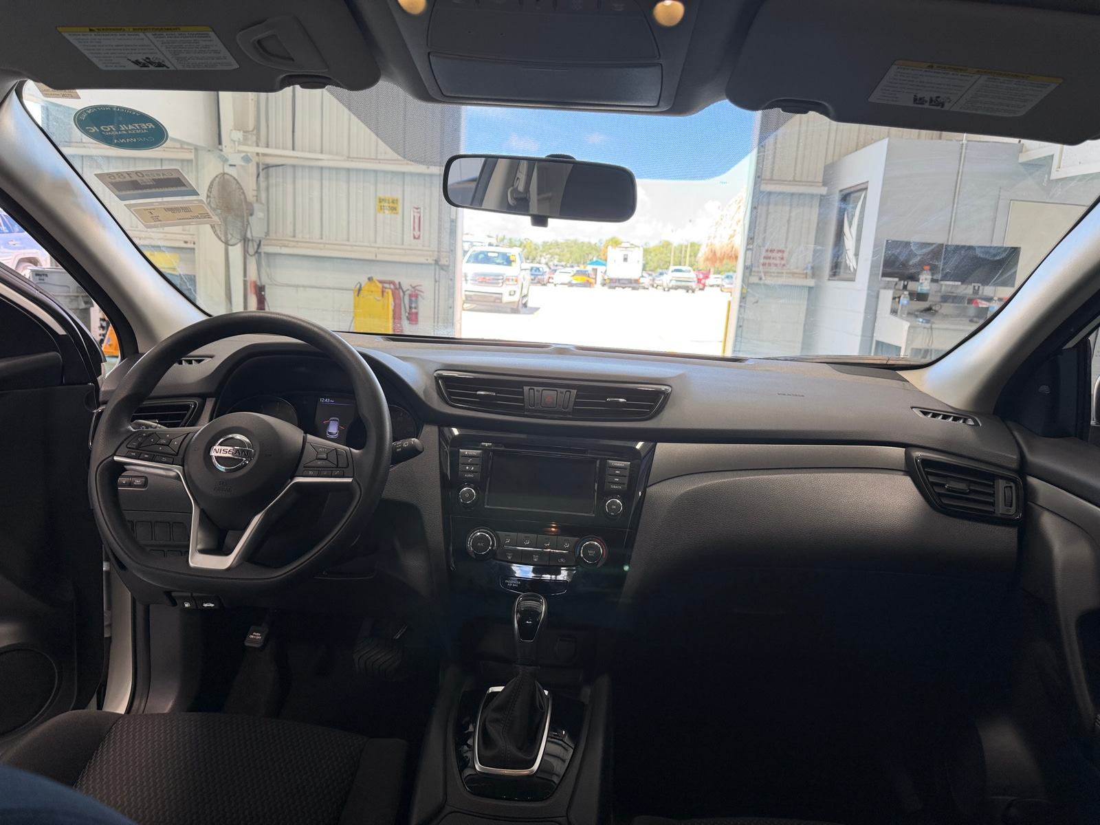 Thumbnail: 2019 Nissan Rogue Sport - 3