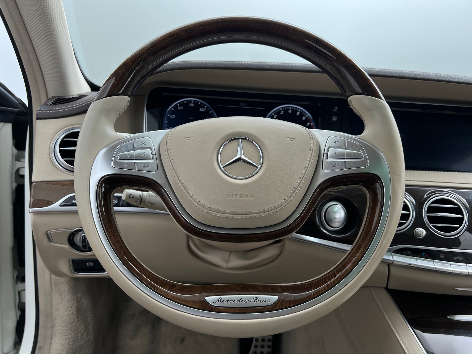 Thumbnail: 2015 Mercedes-Benz S-Class - 4