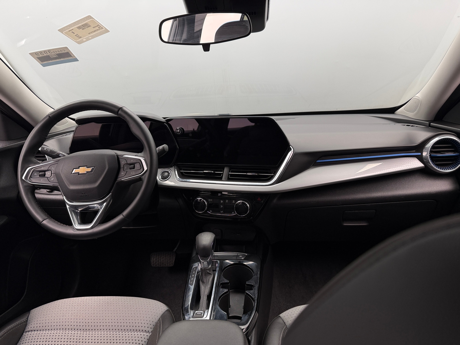 Thumbnail: 2025 Chevrolet Trax - 2