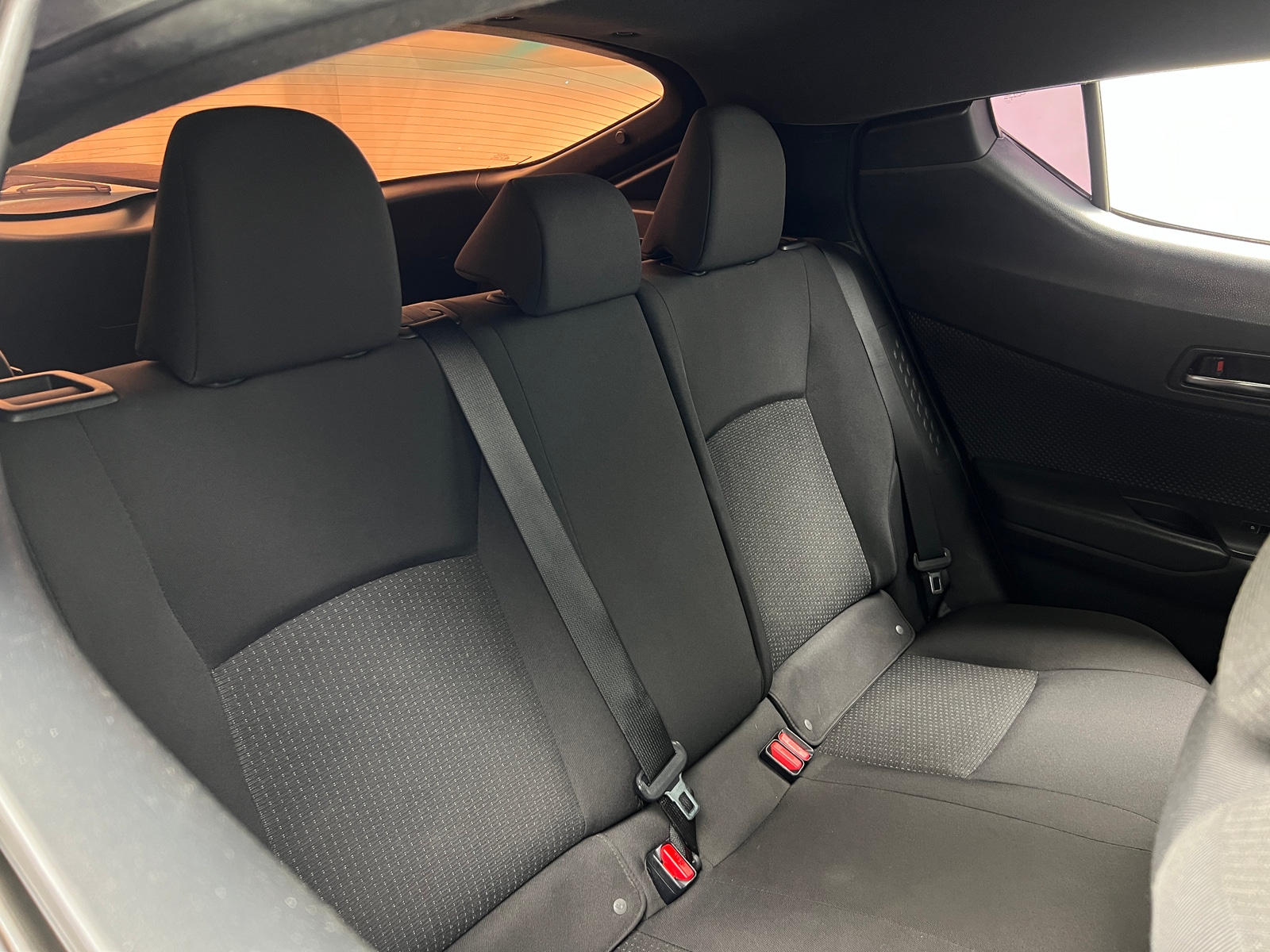 Thumbnail: 2018 Toyota C-HR - 6