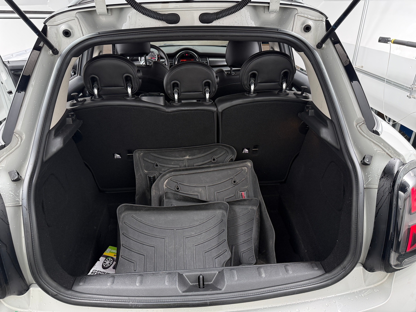 Thumbnail: 2016 MINI Cooper Hardtop - 7