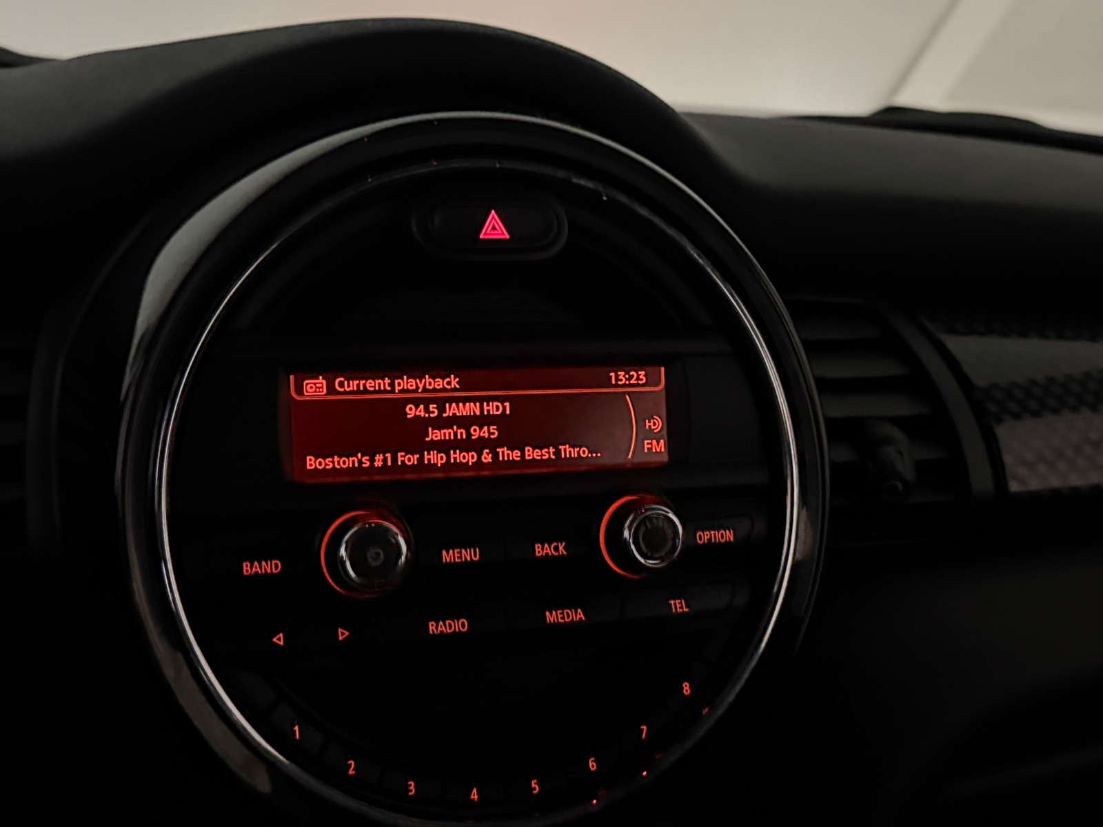 Thumbnail: 2016 MINI Cooper Hardtop - 4