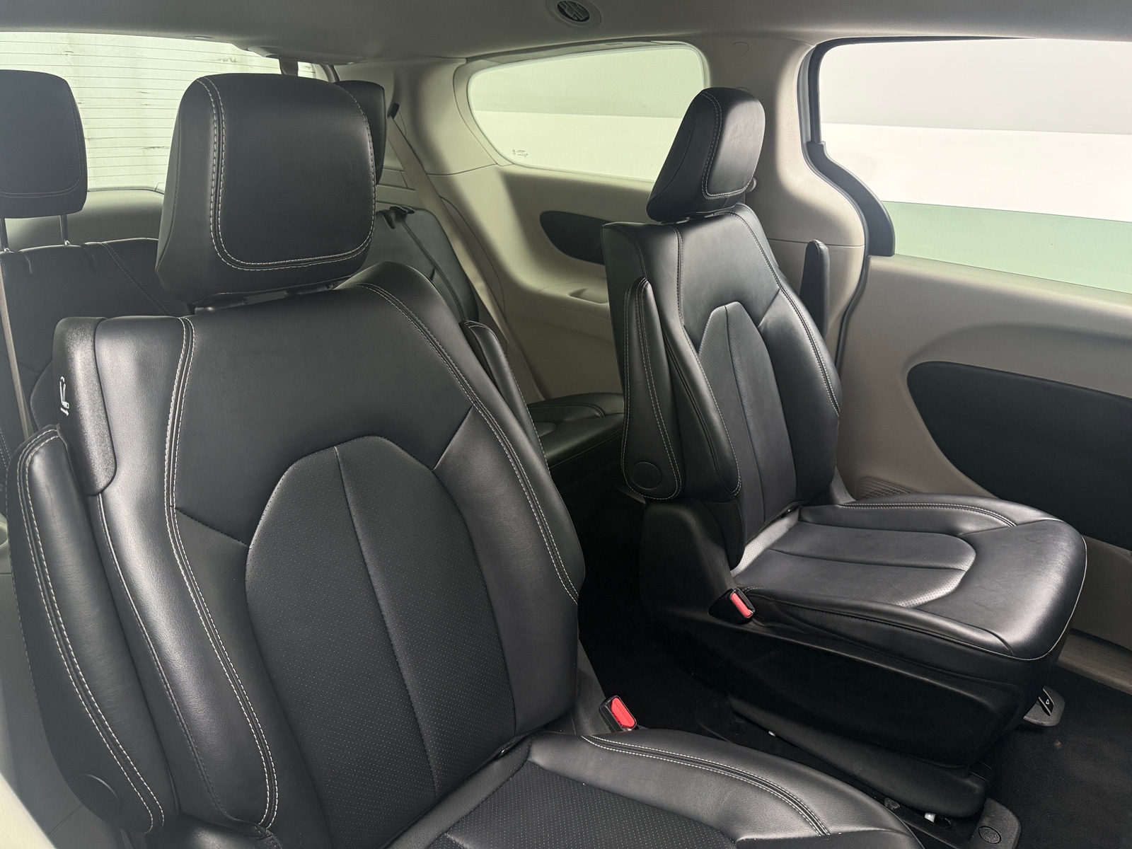 Thumbnail: 2024 Chrysler Pacifica - 5