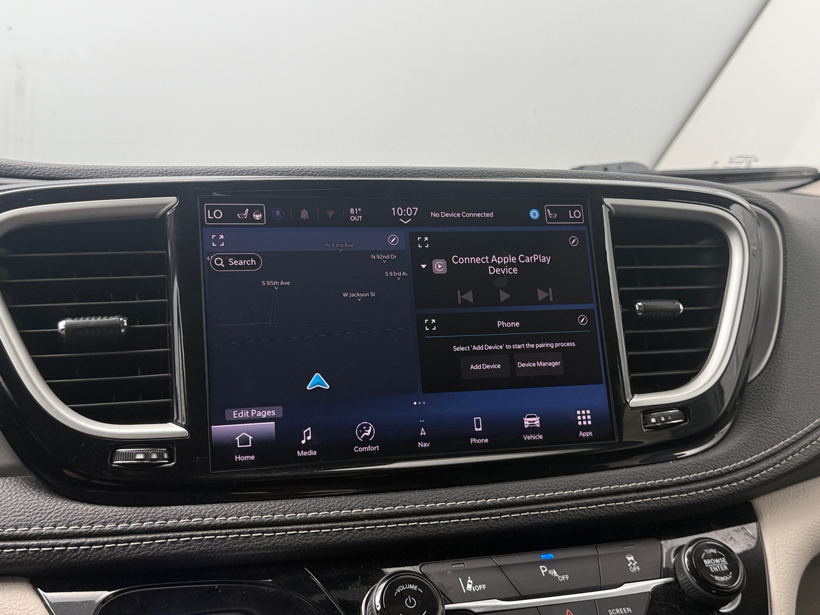 Thumbnail: 2024 Chrysler Pacifica - 3