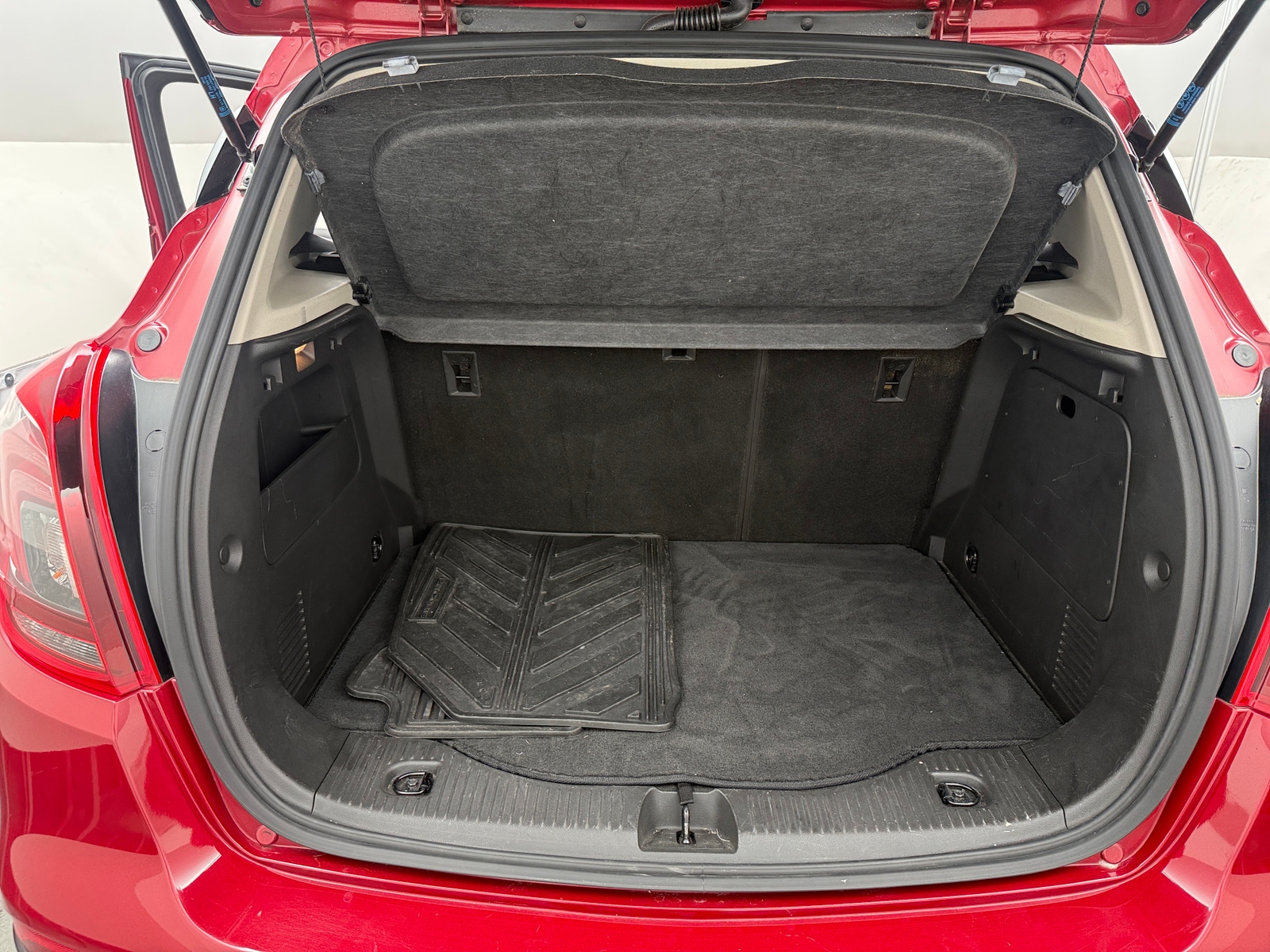 Thumbnail: 2018 Buick Encore - 6