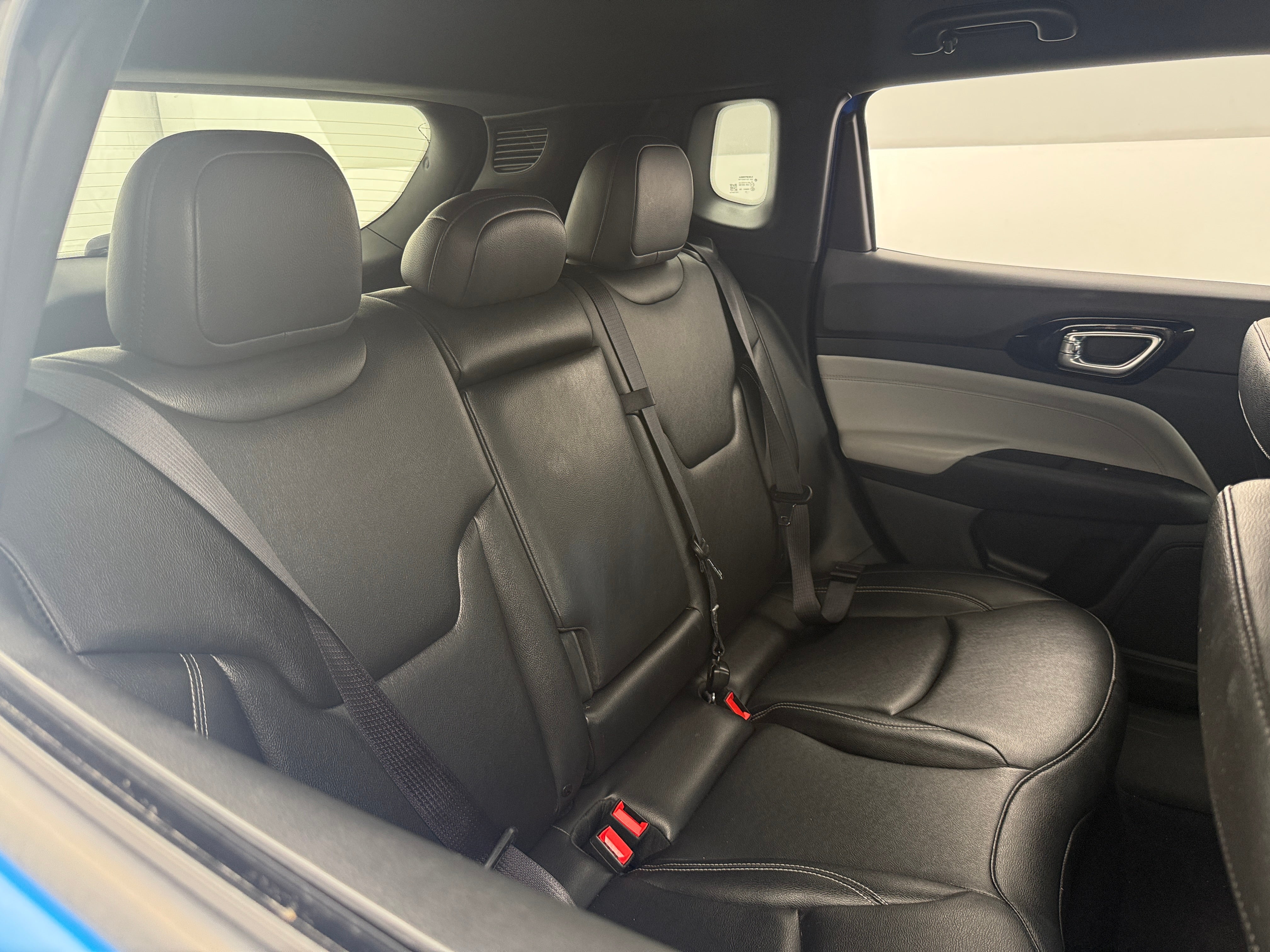 2025 Jeep Compass Limited - Photo 8