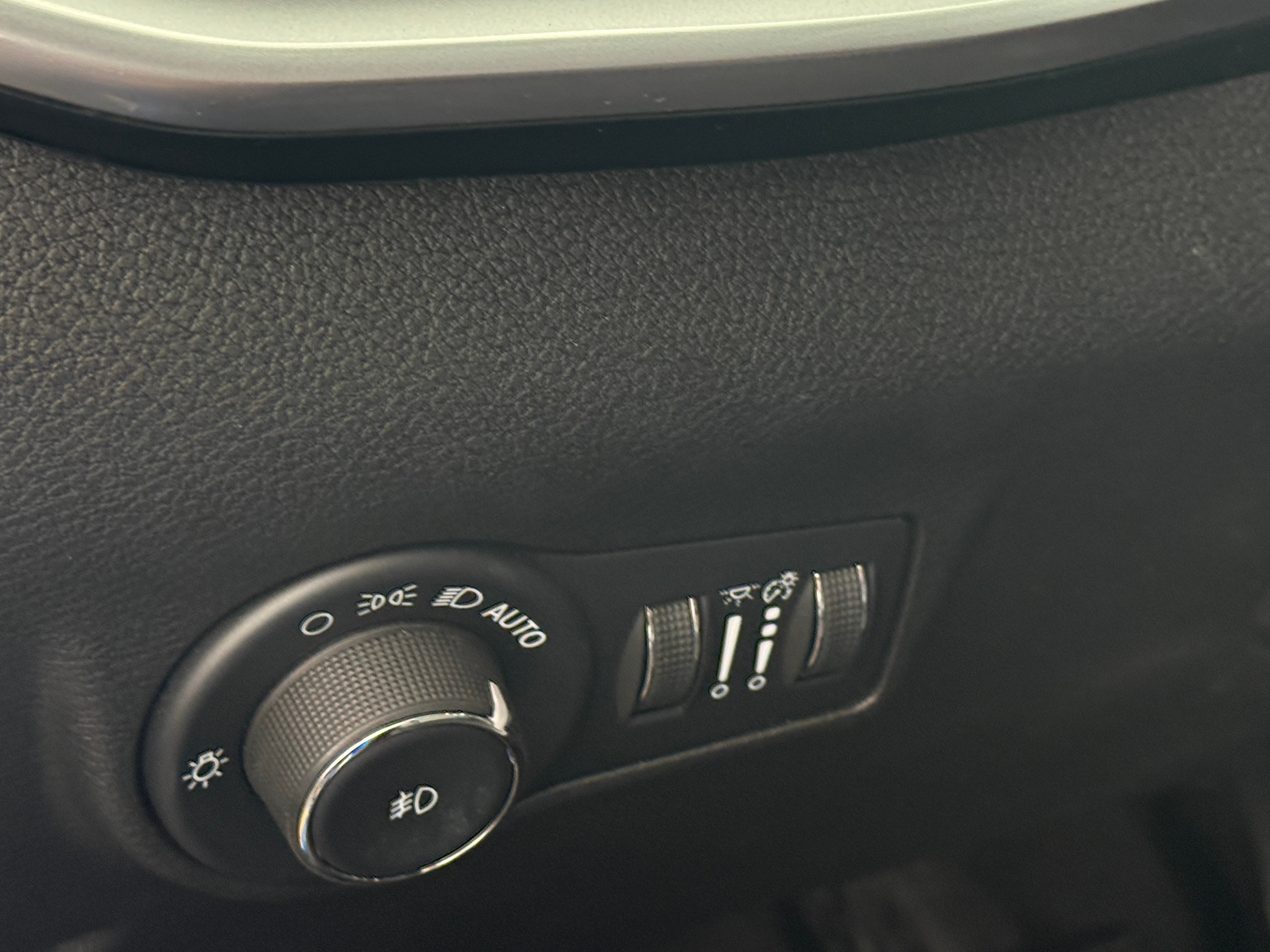 2025 Jeep Compass Limited - Photo 10