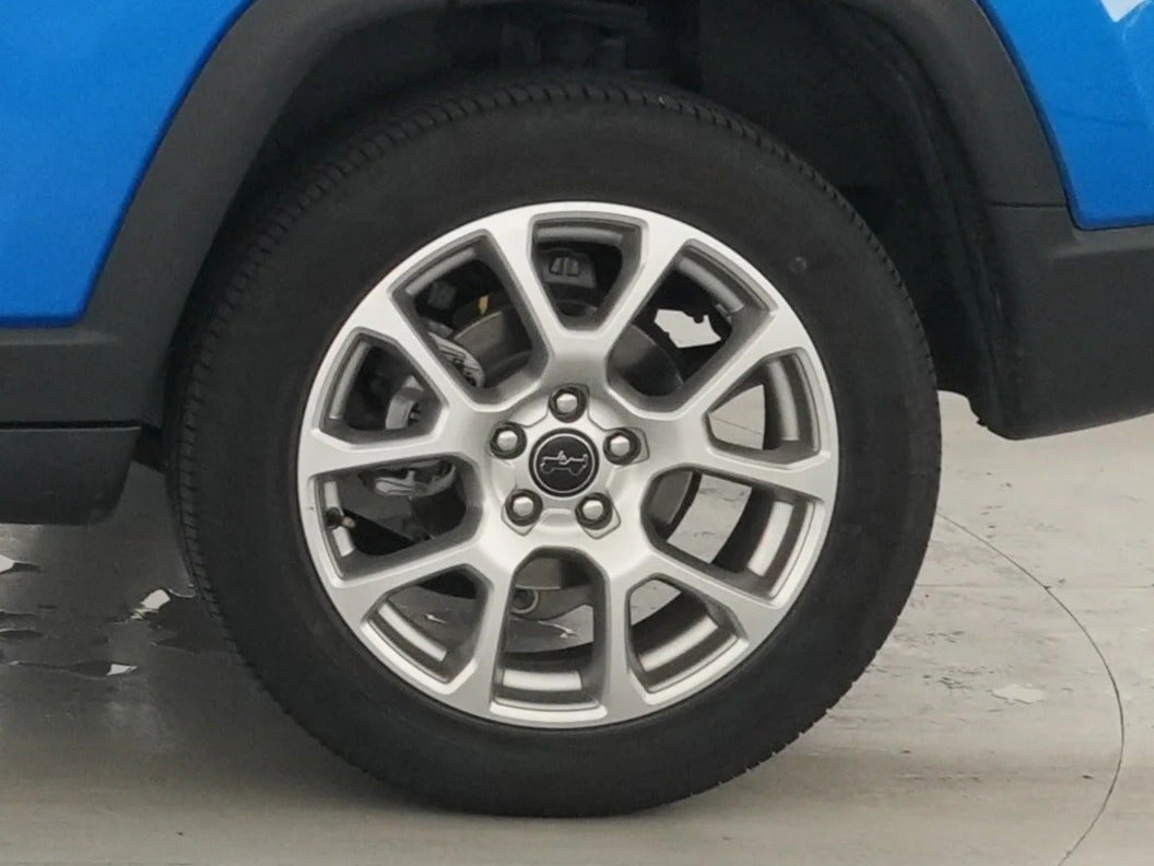 2025 Jeep Compass Limited - Photo 12
