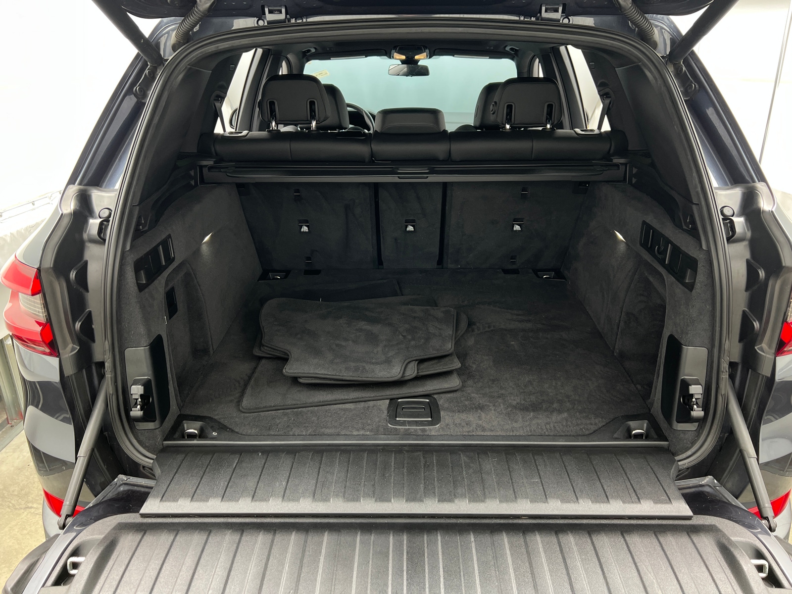 Thumbnail: 2020 BMW X5 - 6