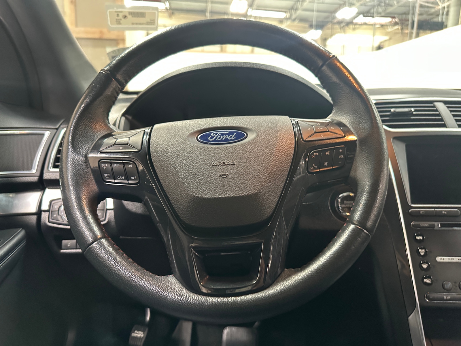 Thumbnail: 2017 Ford Explorer - 4
