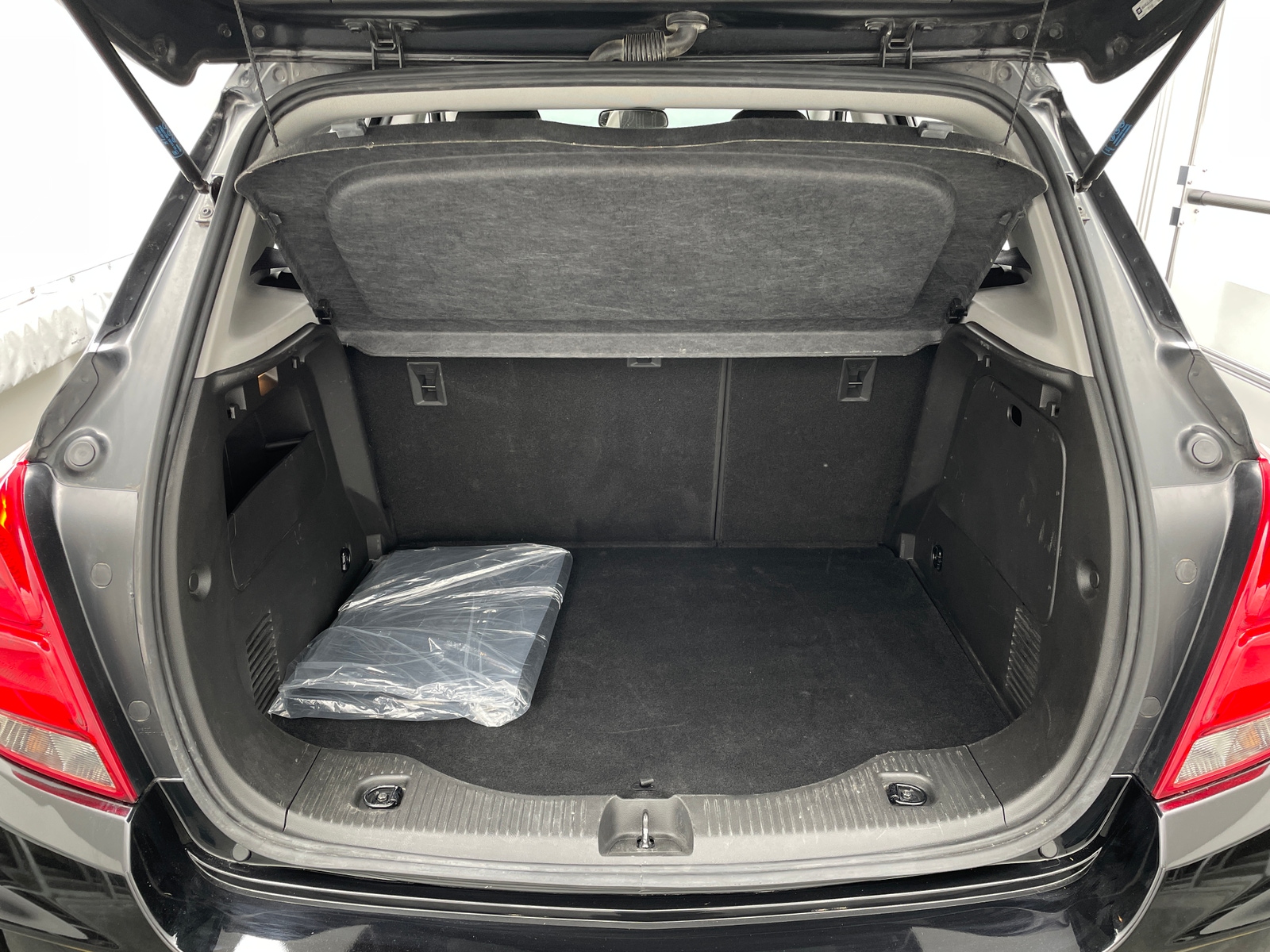 Thumbnail: 2019 Chevrolet Trax - 6