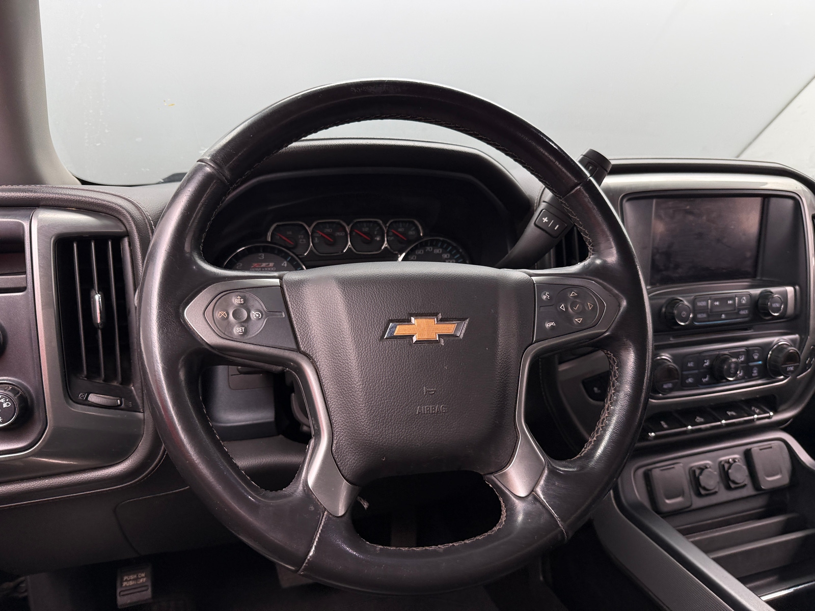 Thumbnail: 2018 Chevrolet Silverado 1500 - 4