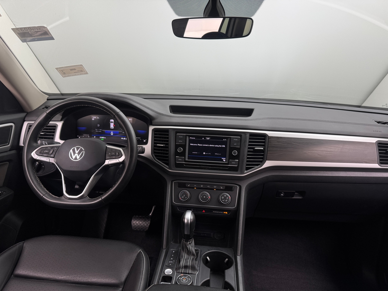 Thumbnail: 2023 Volkswagen Atlas - 3
