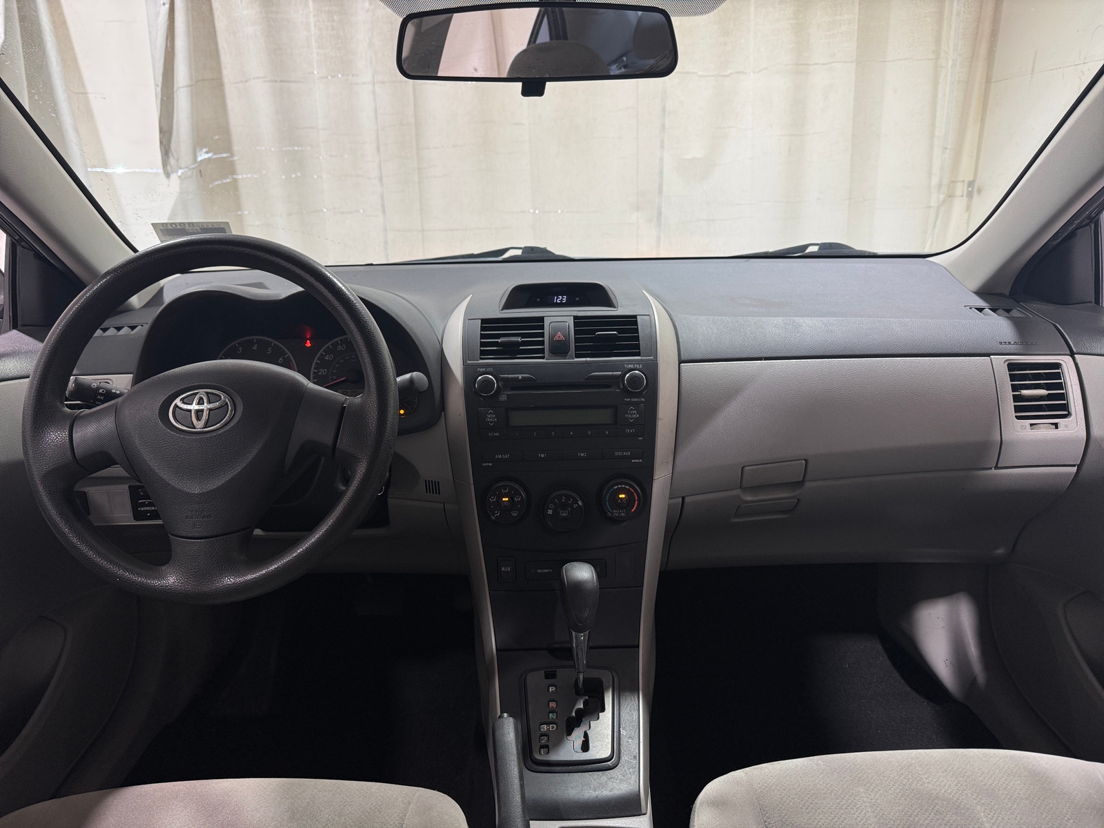 Thumbnail: 2013 Toyota Corolla - 3