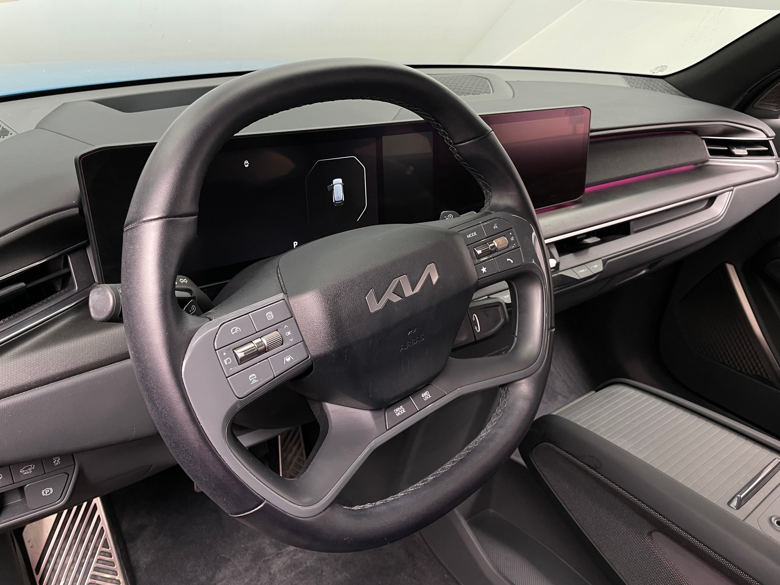 Thumbnail: 2024 Kia EV9 - 4