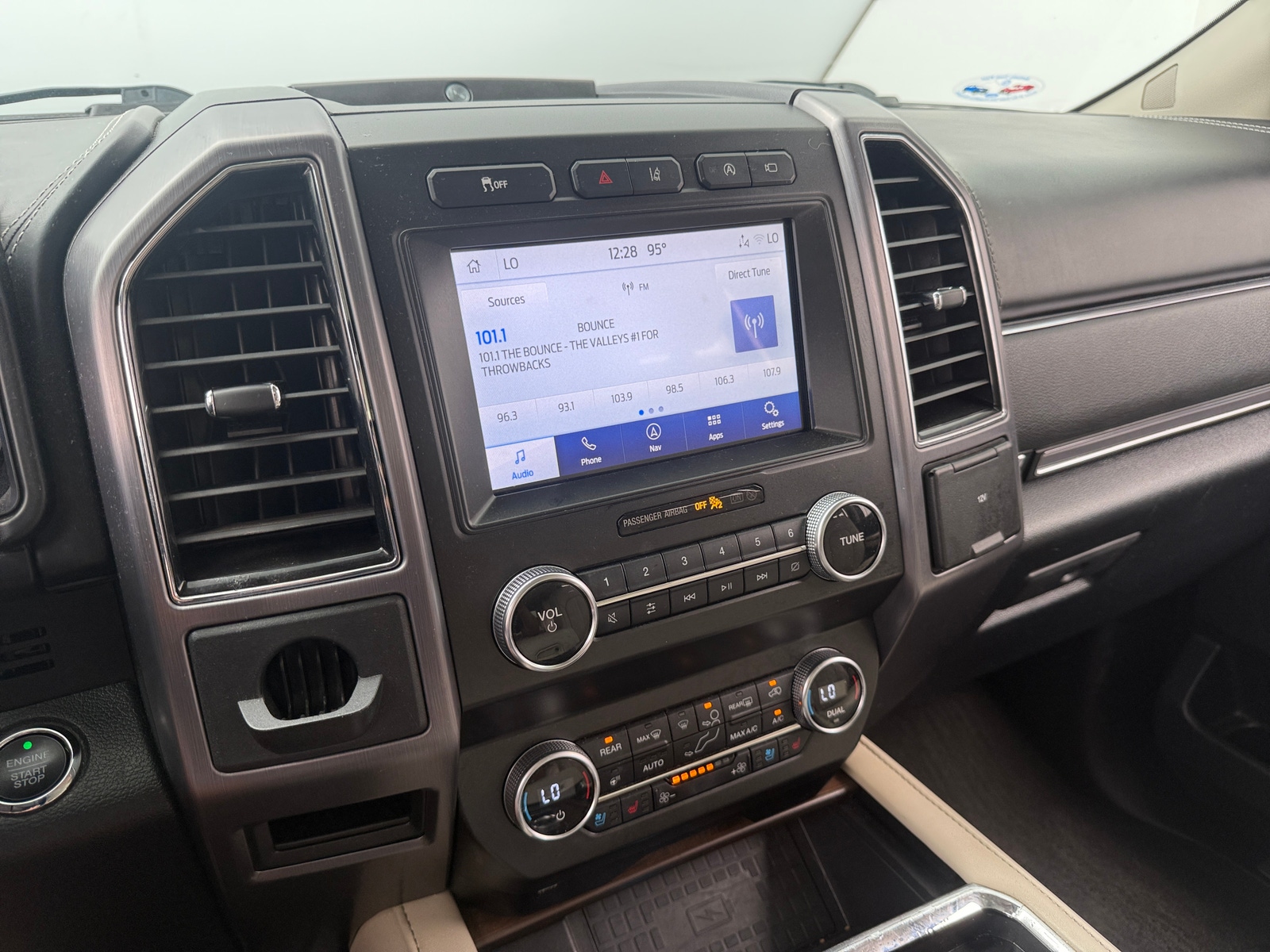 Thumbnail: 2020 Ford Expedition MAX - 3