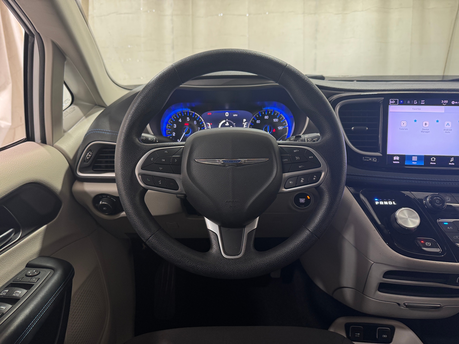 Thumbnail: 2021 Chrysler Pacifica - 5