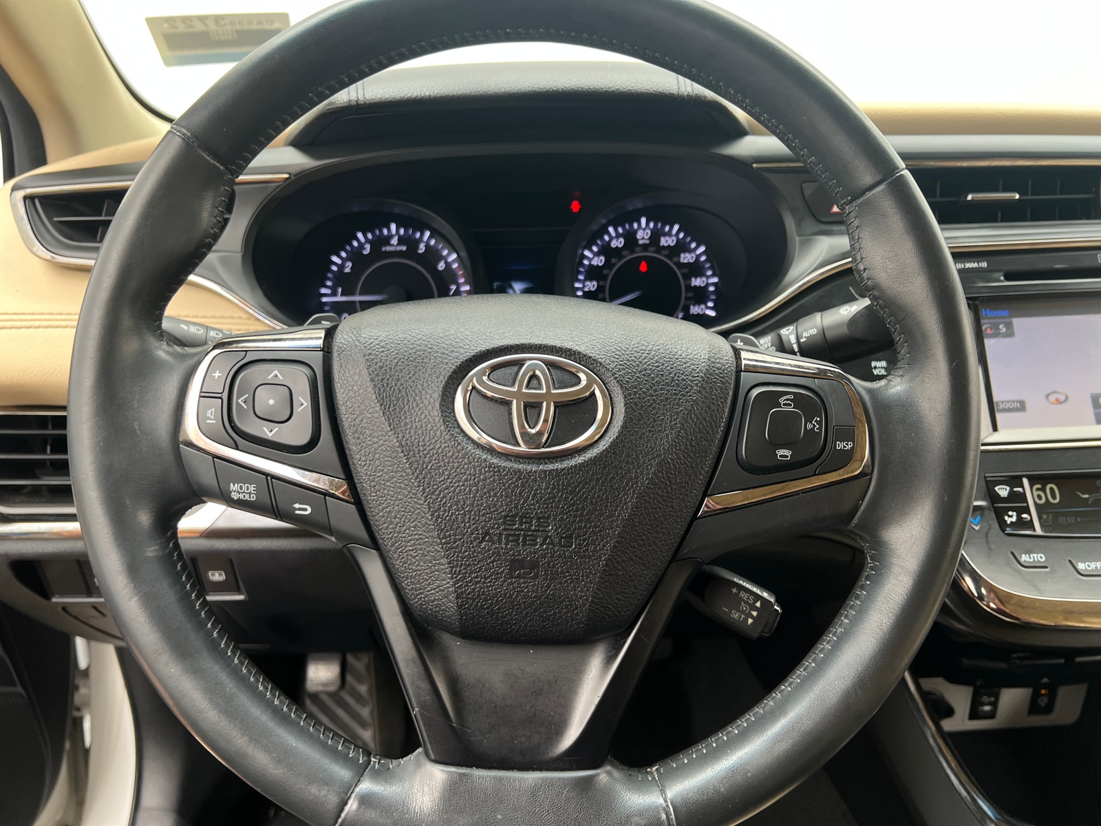 Thumbnail: 2016 Toyota Avalon - 4