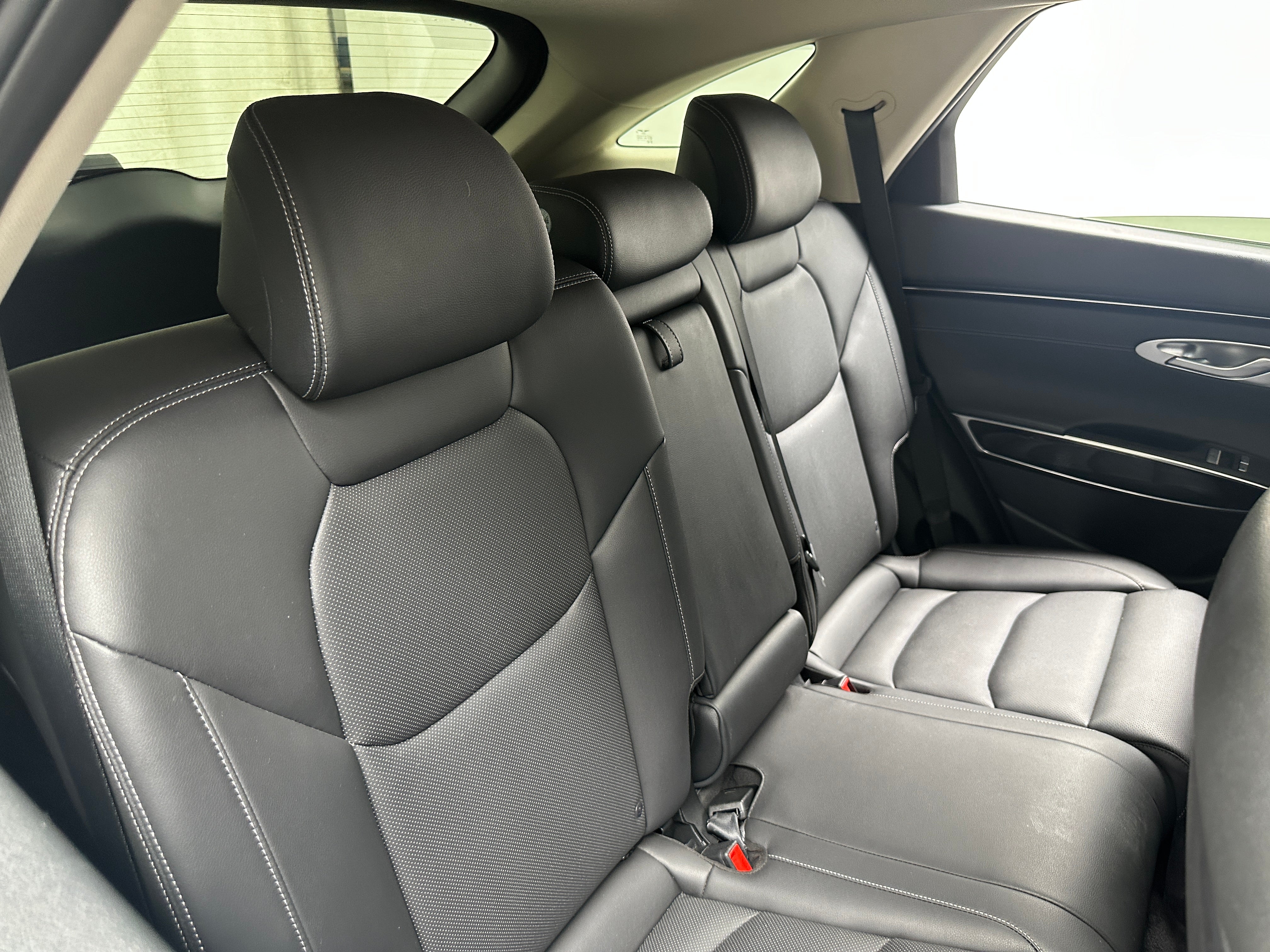 2025 GENESIS GV70 Standard
