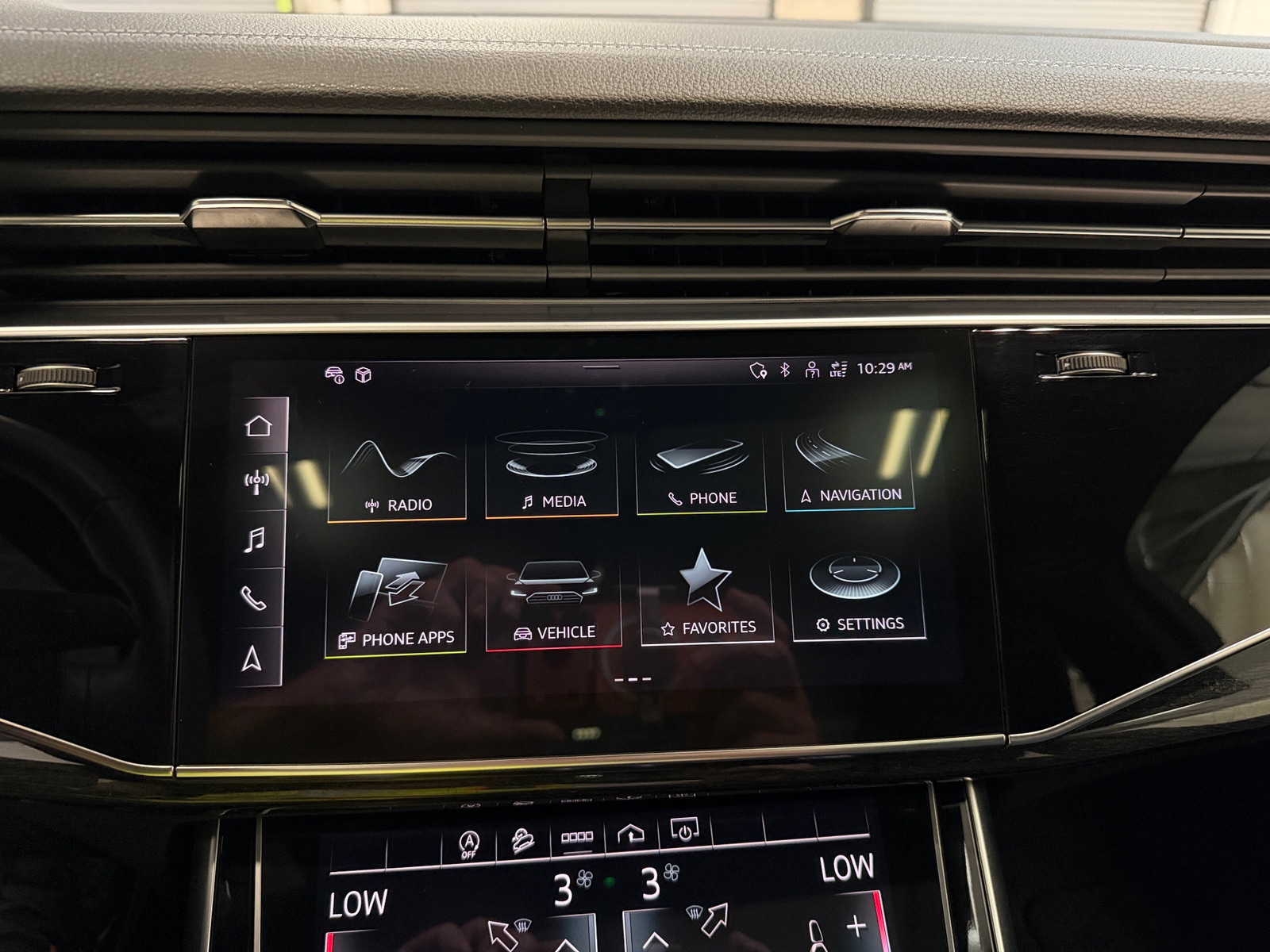 Thumbnail: 2023 Audi Q7 - 3