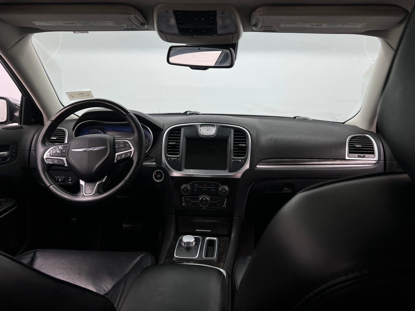 Thumbnail: 2016 Chrysler 300 - 2